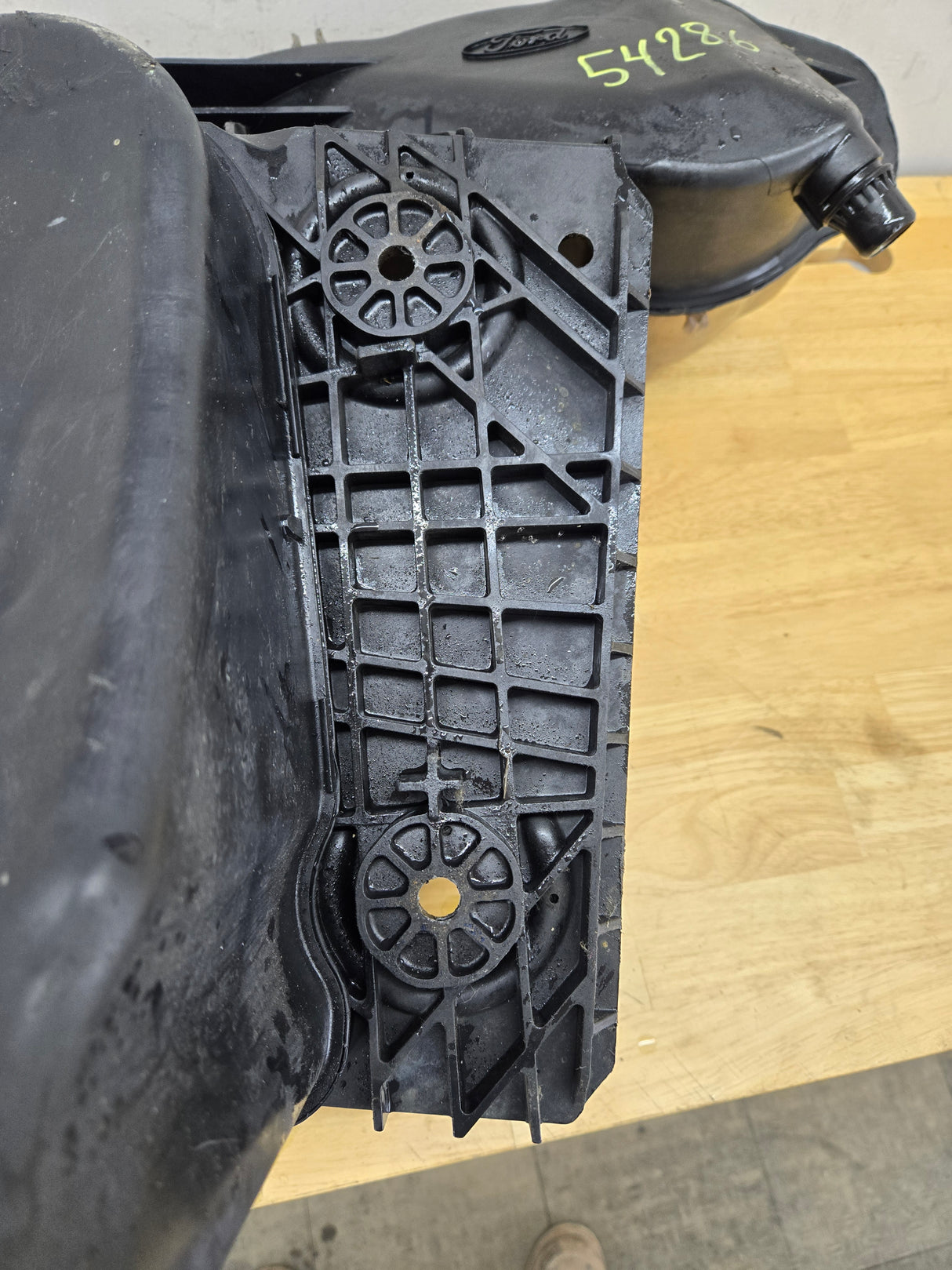 2008-2010 Ford F250 F350 F450 F550 Super Duty Engine Coolant Reservoir Tray