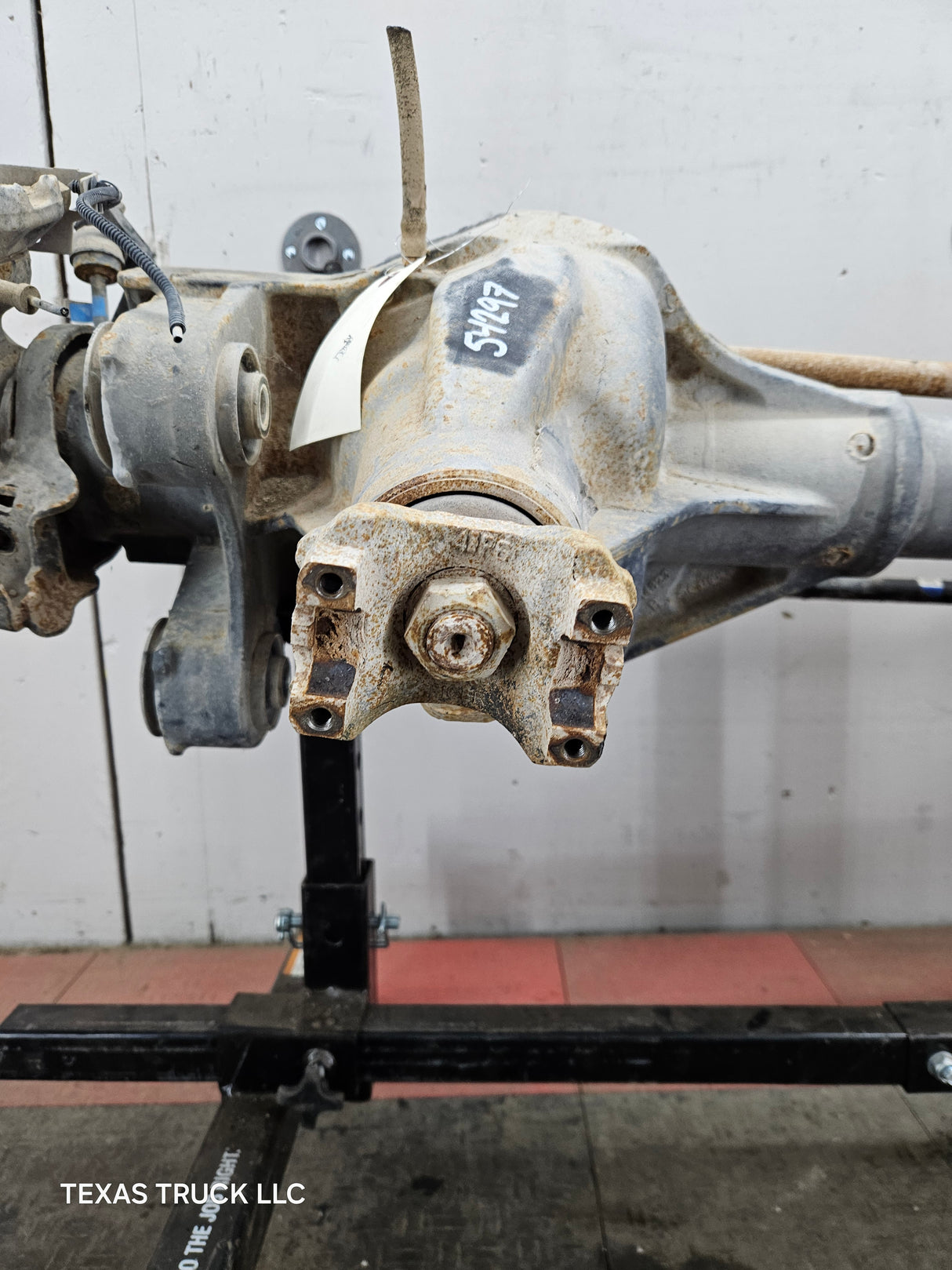 2013-2016 Ford Super Duty F250 F350 FRONT Axle 3.73 Gear Ratio 88k miles