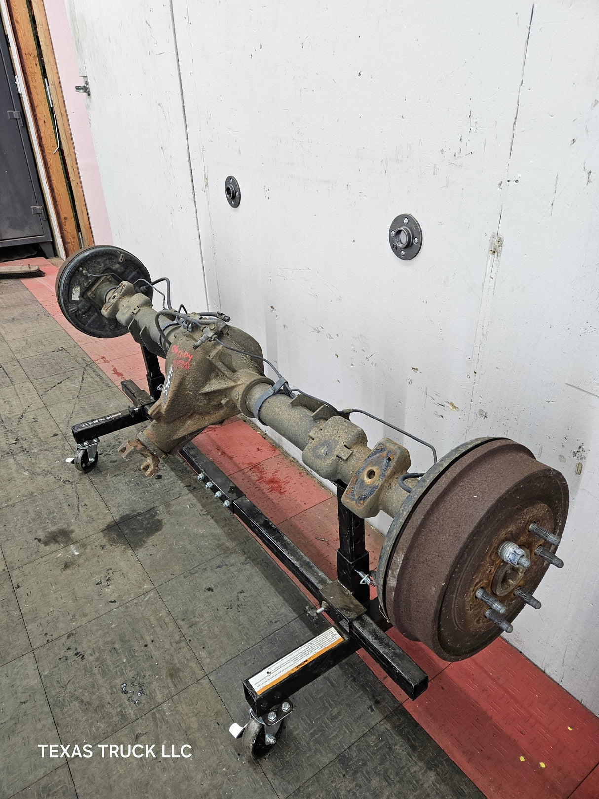 2005-2007 Chevrolet Silverado GMC Sierra 1500 3.23 Rear Axle