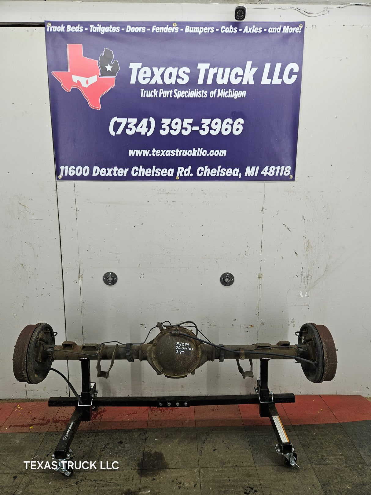 2005-2007 Chevrolet Silverado GMC Sierra 1500 3.23 Rear Axle