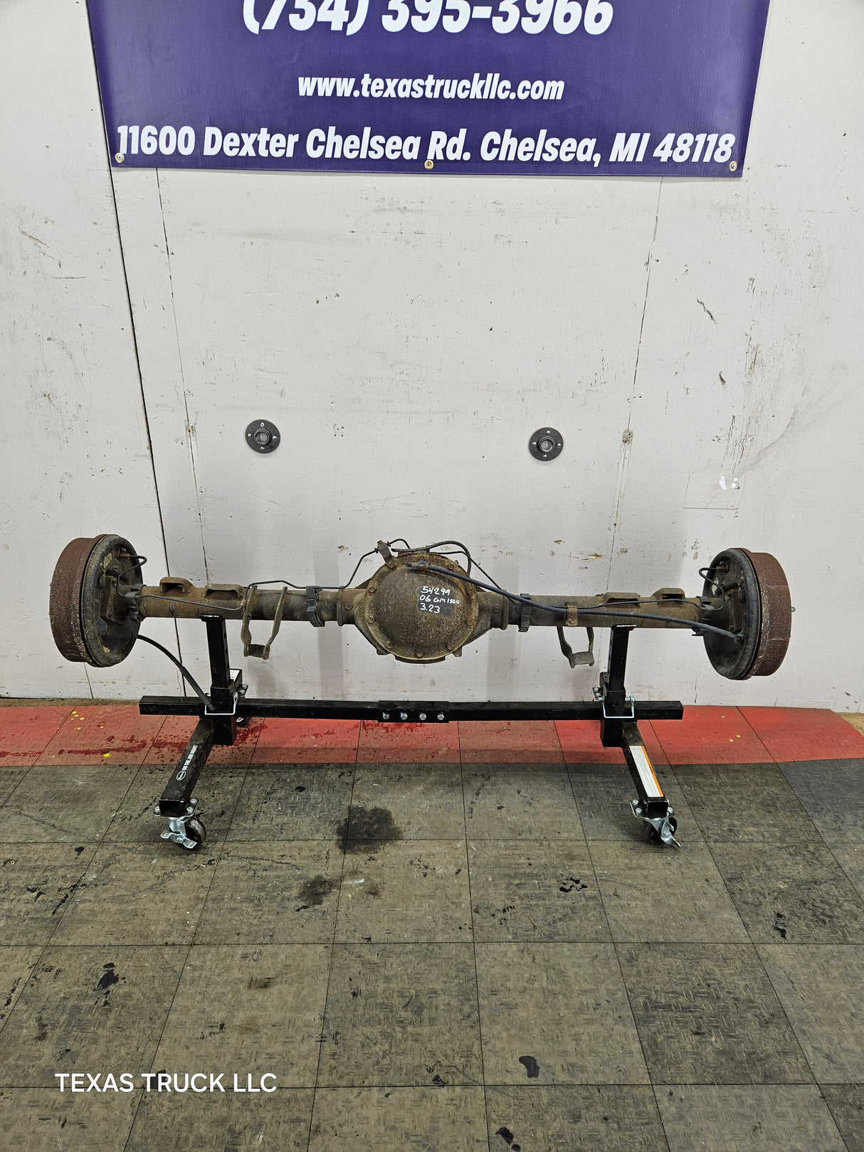 2005-2007 Chevrolet Silverado GMC Sierra 1500 3.23 Rear Axle