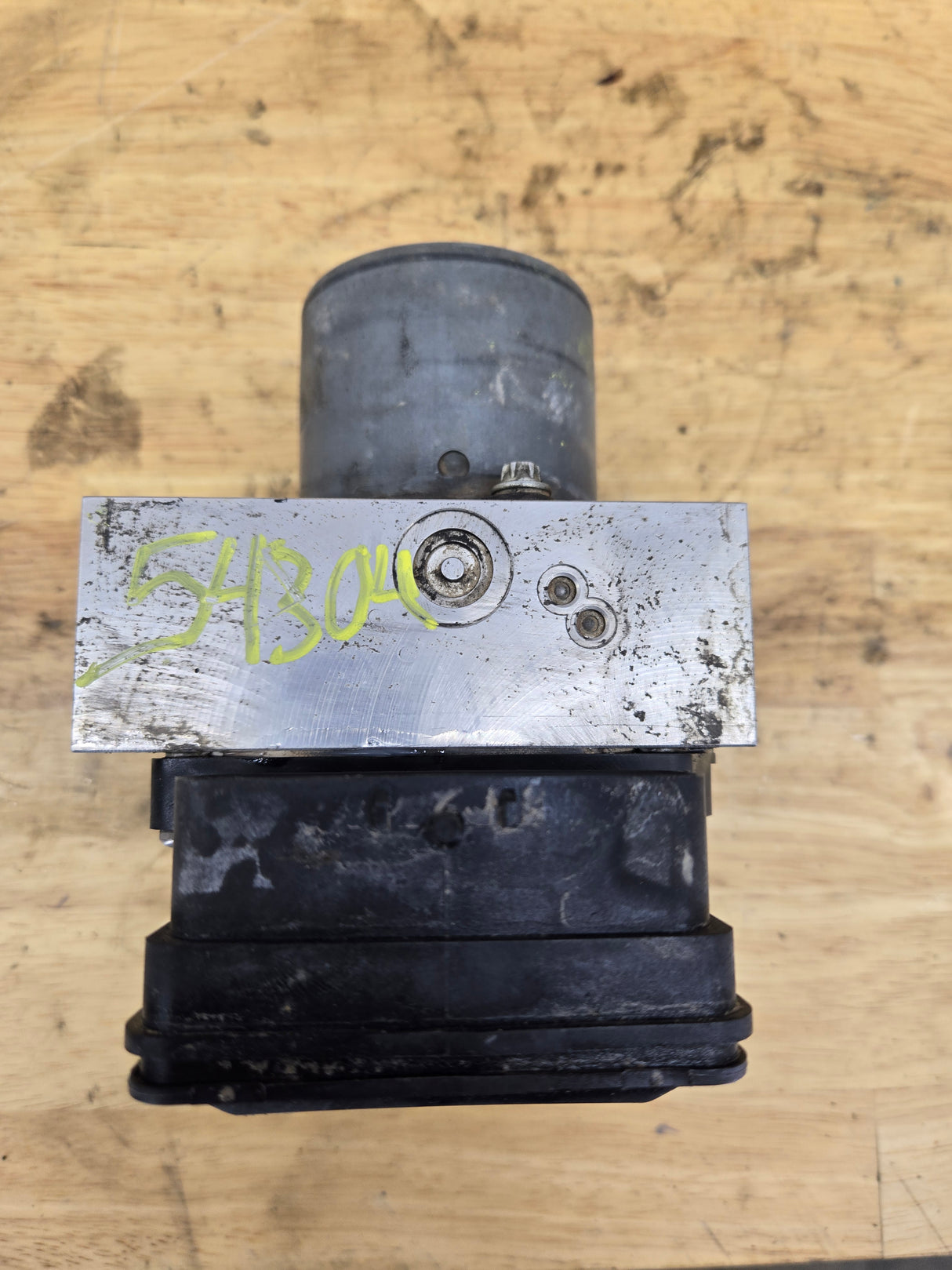 2014-2016 Ford Super Duty F250 F350 ABS Pump Module Control Assembly EC34-2C405-CB