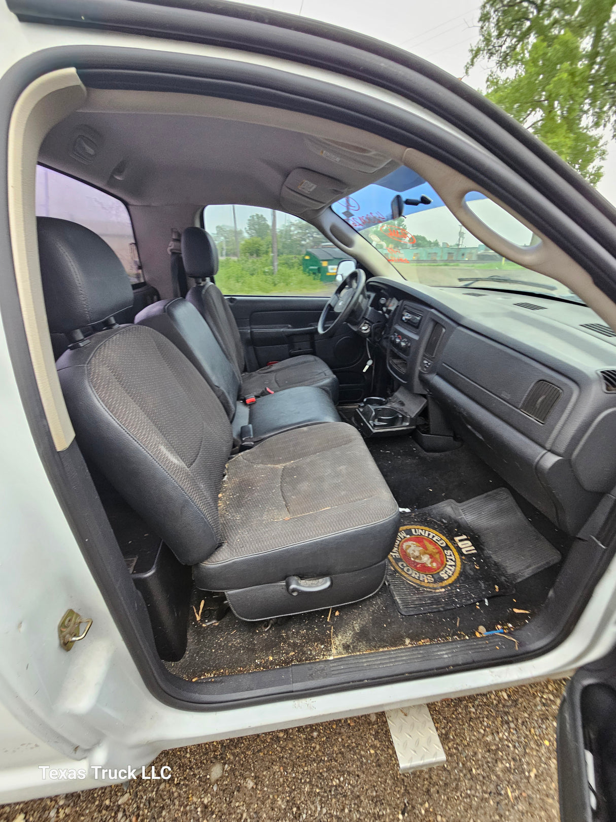 2005 Dodge Ram 1500 Regular Cab - FULL PART OUT
