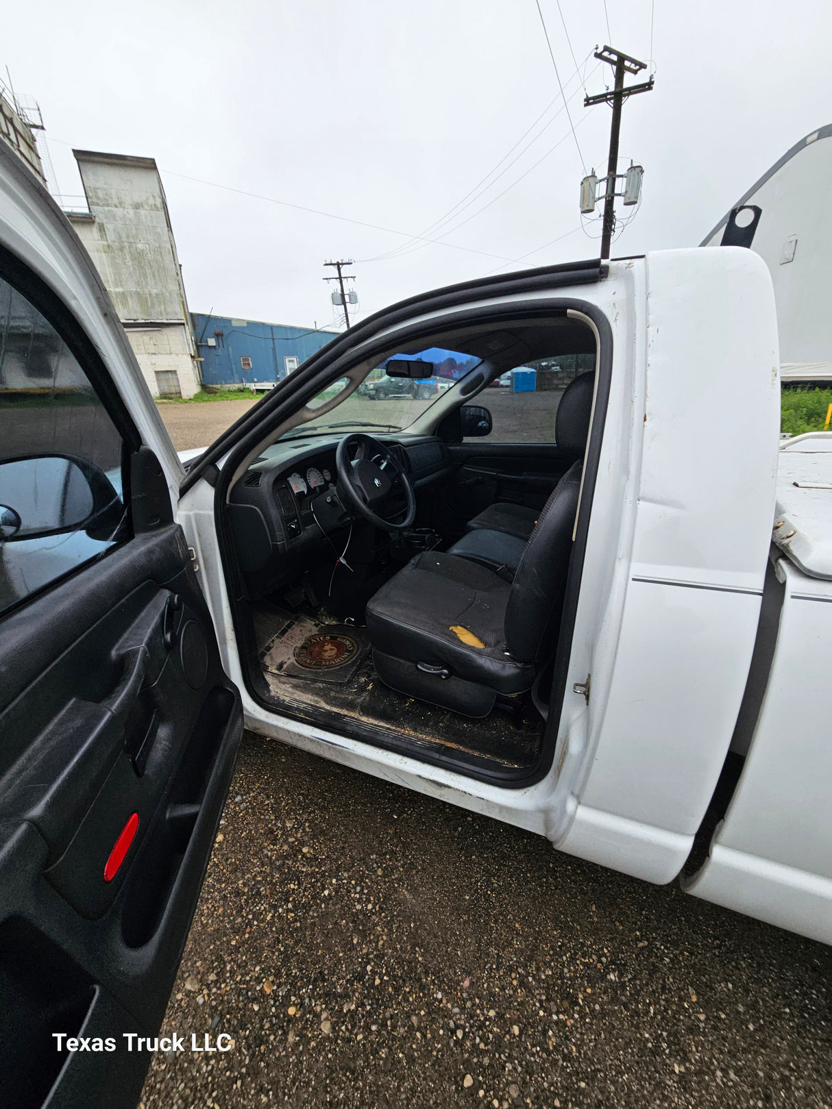2005 Dodge Ram 1500 Regular Cab - FULL PART OUT