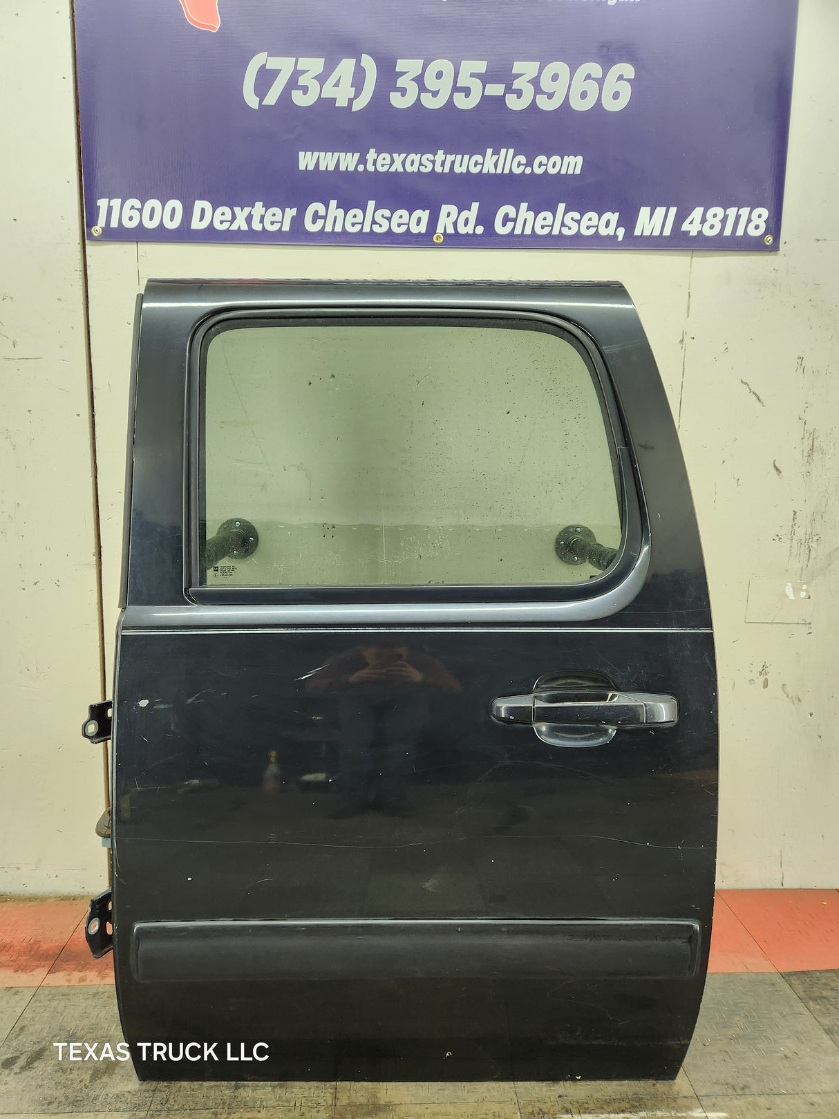 2007-2013 Chevrolet Silverado / GMC Sierra 1500 2500 3500 HD Crew Cab LH Driver Side Rear Door