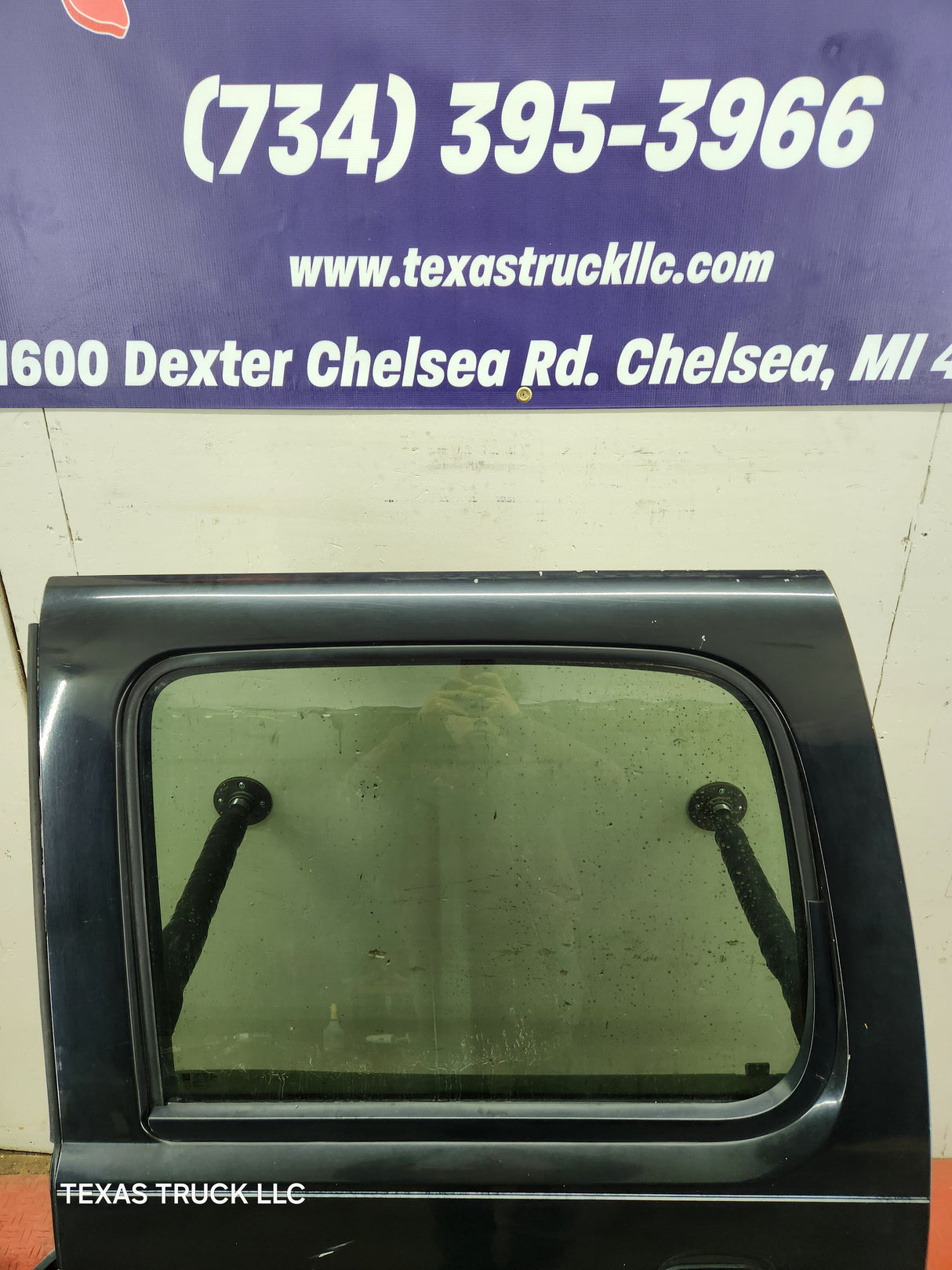 2007-2013 Chevrolet Silverado / GMC Sierra 1500 2500 3500 HD Crew Cab LH Driver Side Rear Door