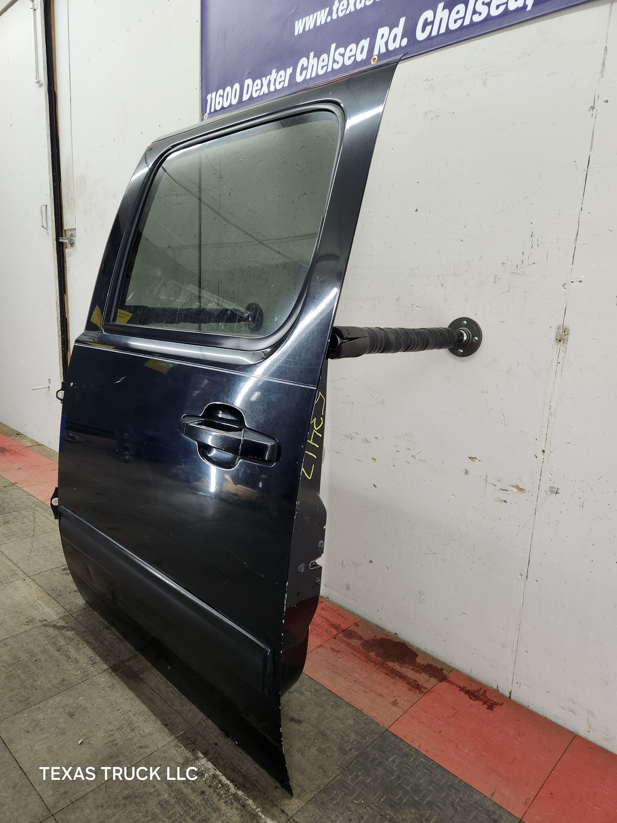 2007-2013 Chevrolet Silverado / GMC Sierra 1500 2500 3500 HD Crew Cab LH Driver Side Rear Door