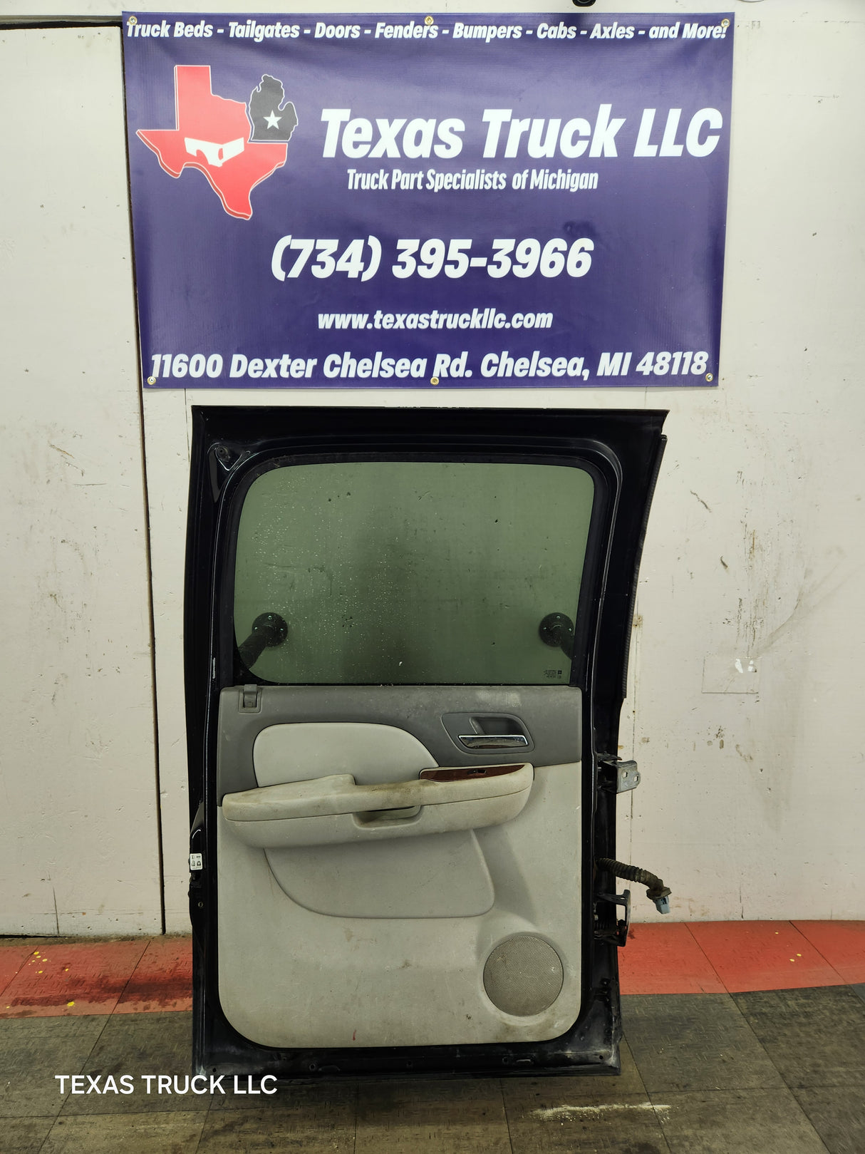 2007-2013 Chevrolet Silverado / GMC Sierra 1500 2500 3500 HD Crew Cab LH Driver Side Rear Door