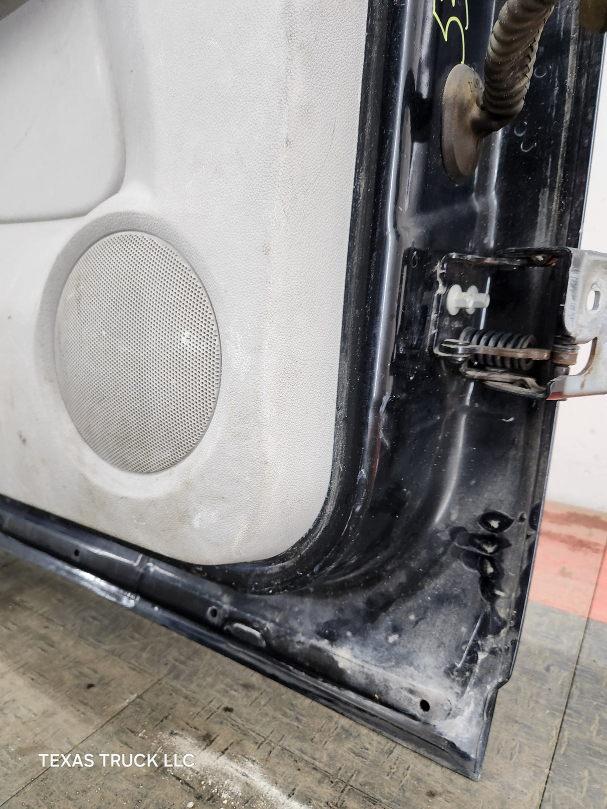 2007-2013 Chevrolet Silverado / GMC Sierra 1500 2500 3500 HD Crew Cab LH Driver Side Rear Door