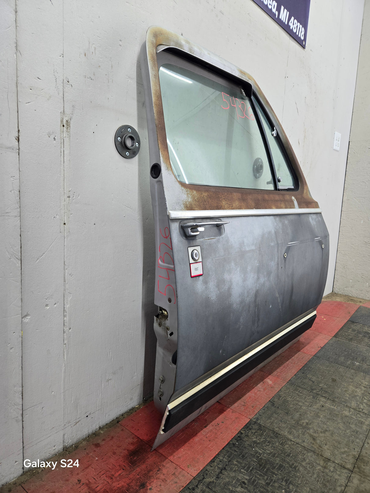 1981-1993 Dodge Ram 1st Gen RH Passenger Side Front Door W150 W250 W350 D150 D250 D350 Ramcharger