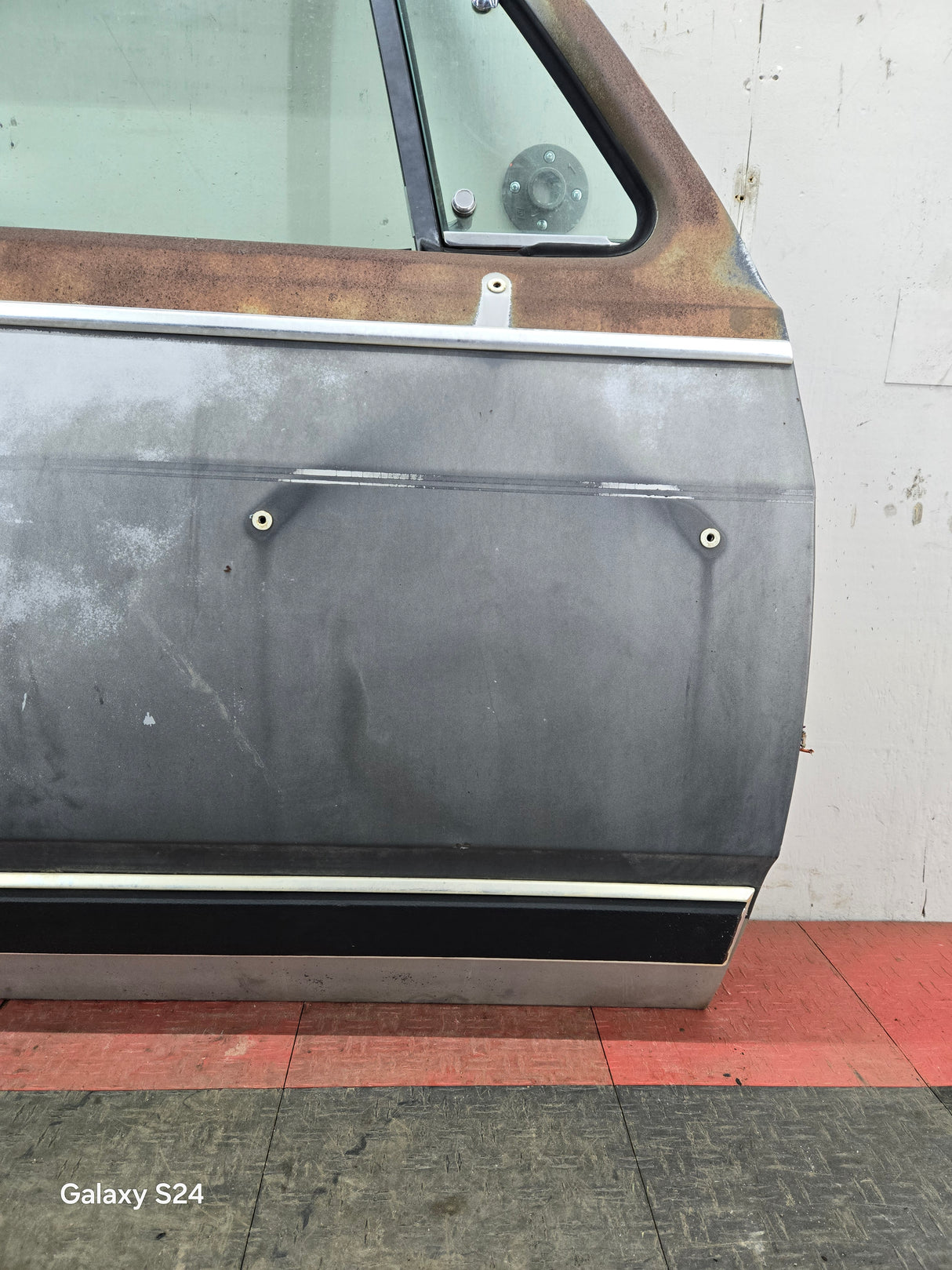 1981-1993 Dodge Ram 1st Gen RH Passenger Side Front Door W150 W250 W350 D150 D250 D350 Ramcharger