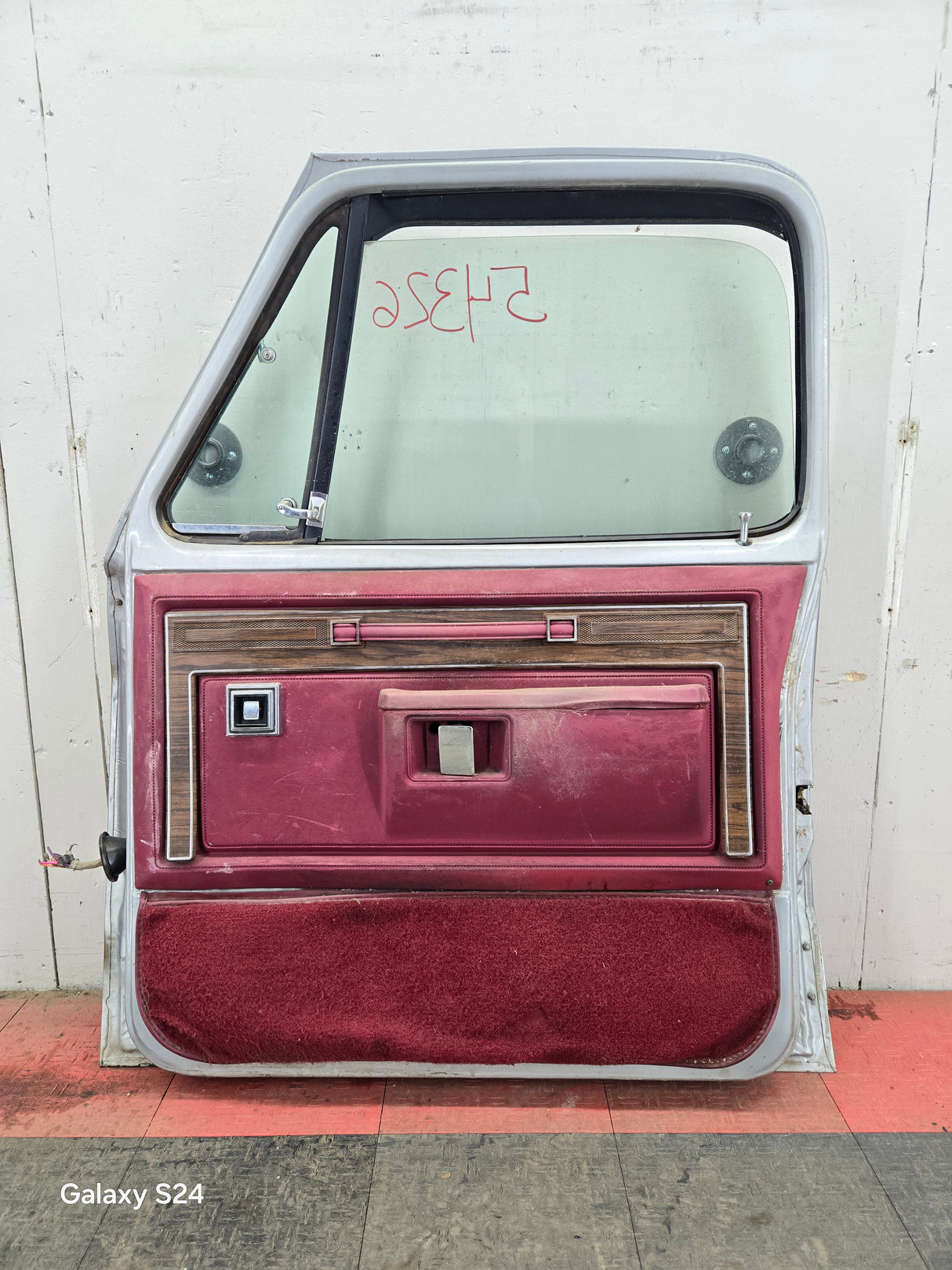 1981-1993 Dodge Ram 1st Gen RH Passenger Side Front Door W150 W250 W350 D150 D250 D350 Ramcharger