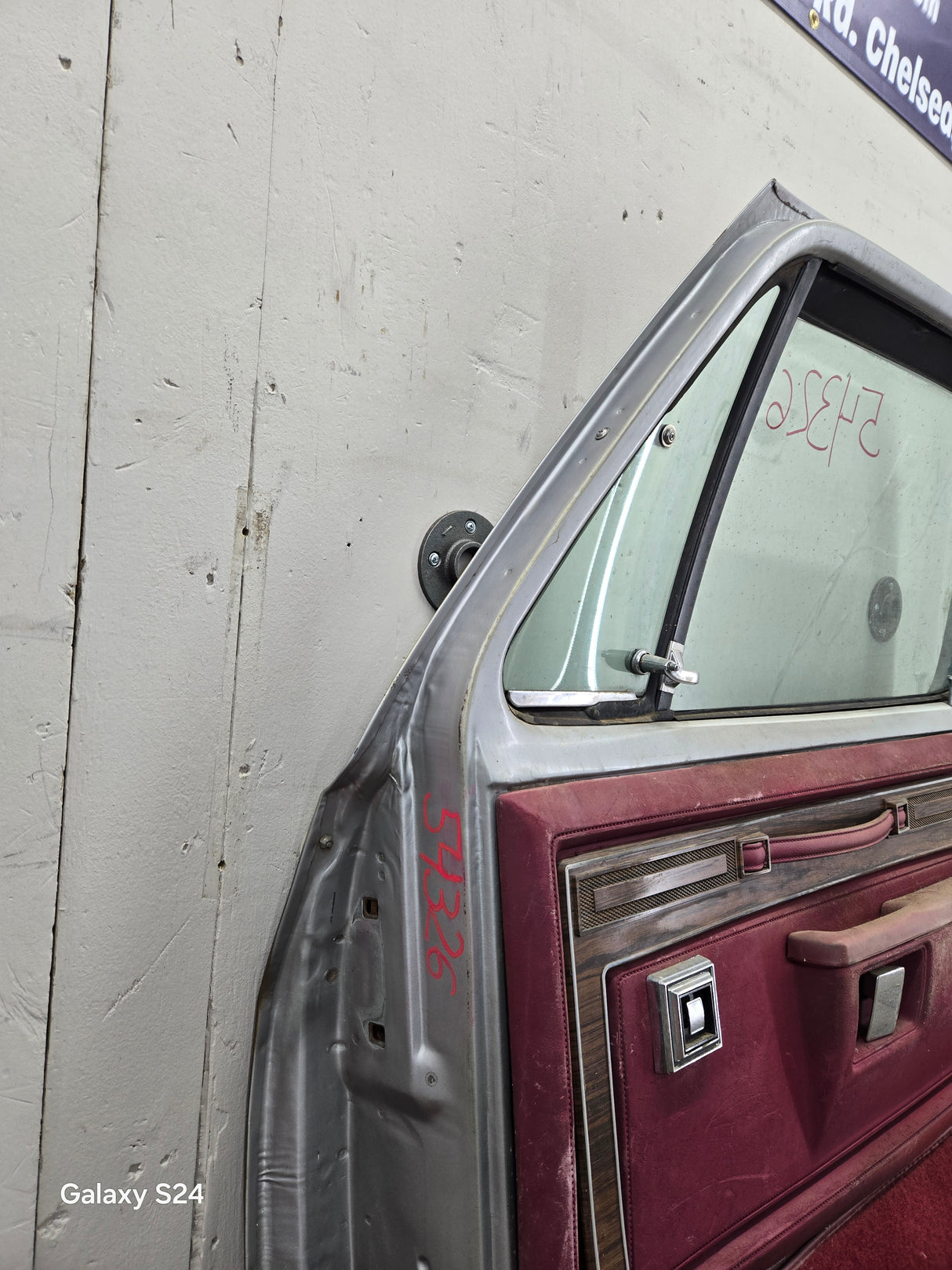 1981-1993 Dodge Ram 1st Gen RH Passenger Side Front Door W150 W250 W350 D150 D250 D350 Ramcharger