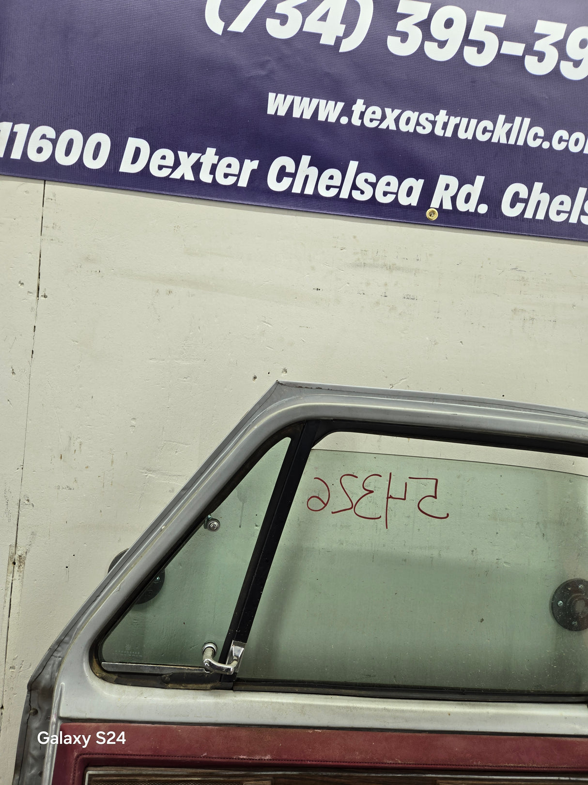 1981-1993 Dodge Ram 1st Gen RH Passenger Side Front Door W150 W250 W350 D150 D250 D350 Ramcharger