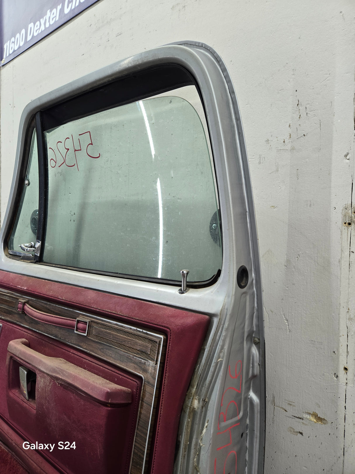 1981-1993 Dodge Ram 1st Gen RH Passenger Side Front Door W150 W250 W350 D150 D250 D350 Ramcharger