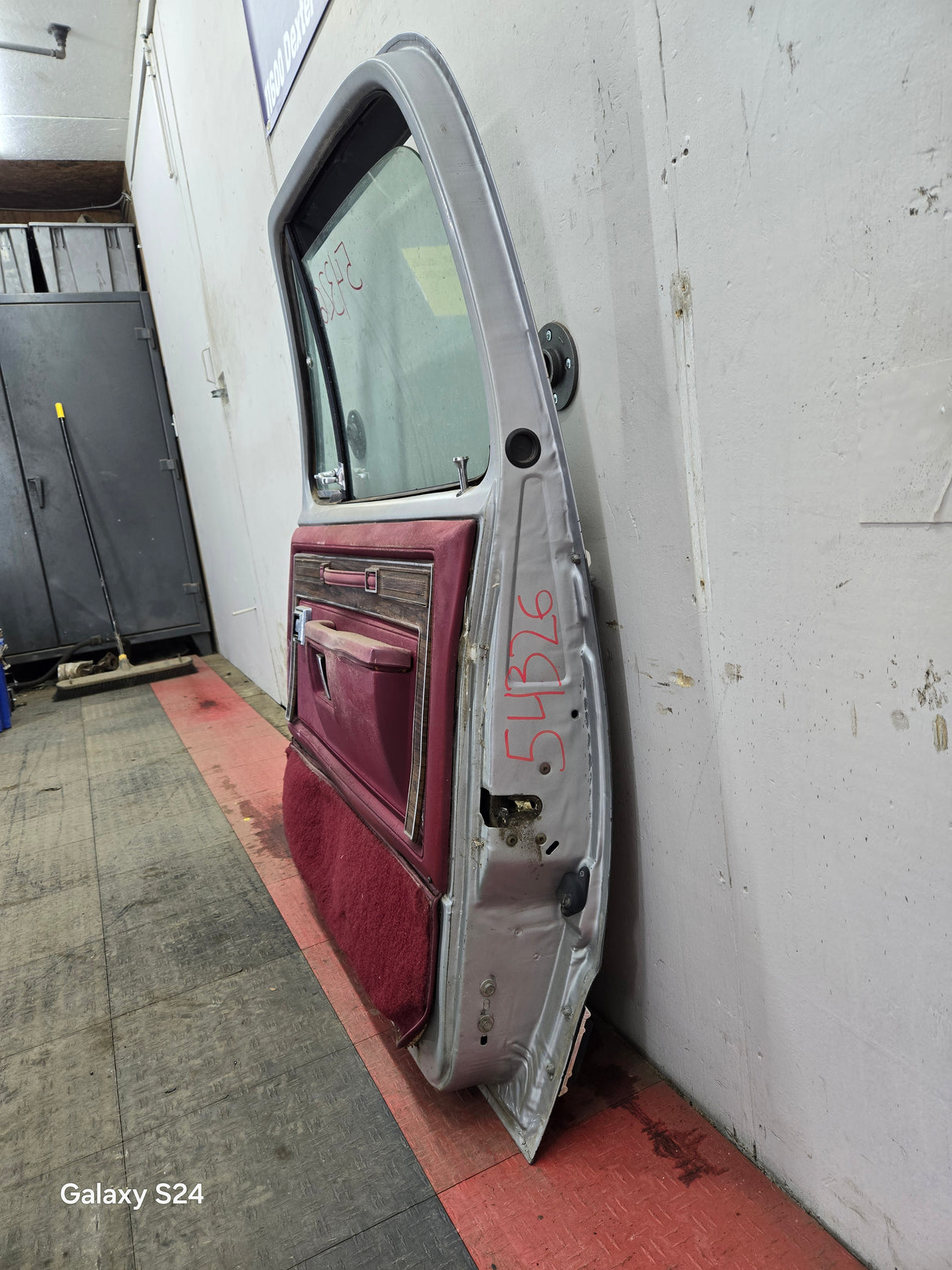 1981-1993 Dodge Ram 1st Gen RH Passenger Side Front Door W150 W250 W350 D150 D250 D350 Ramcharger