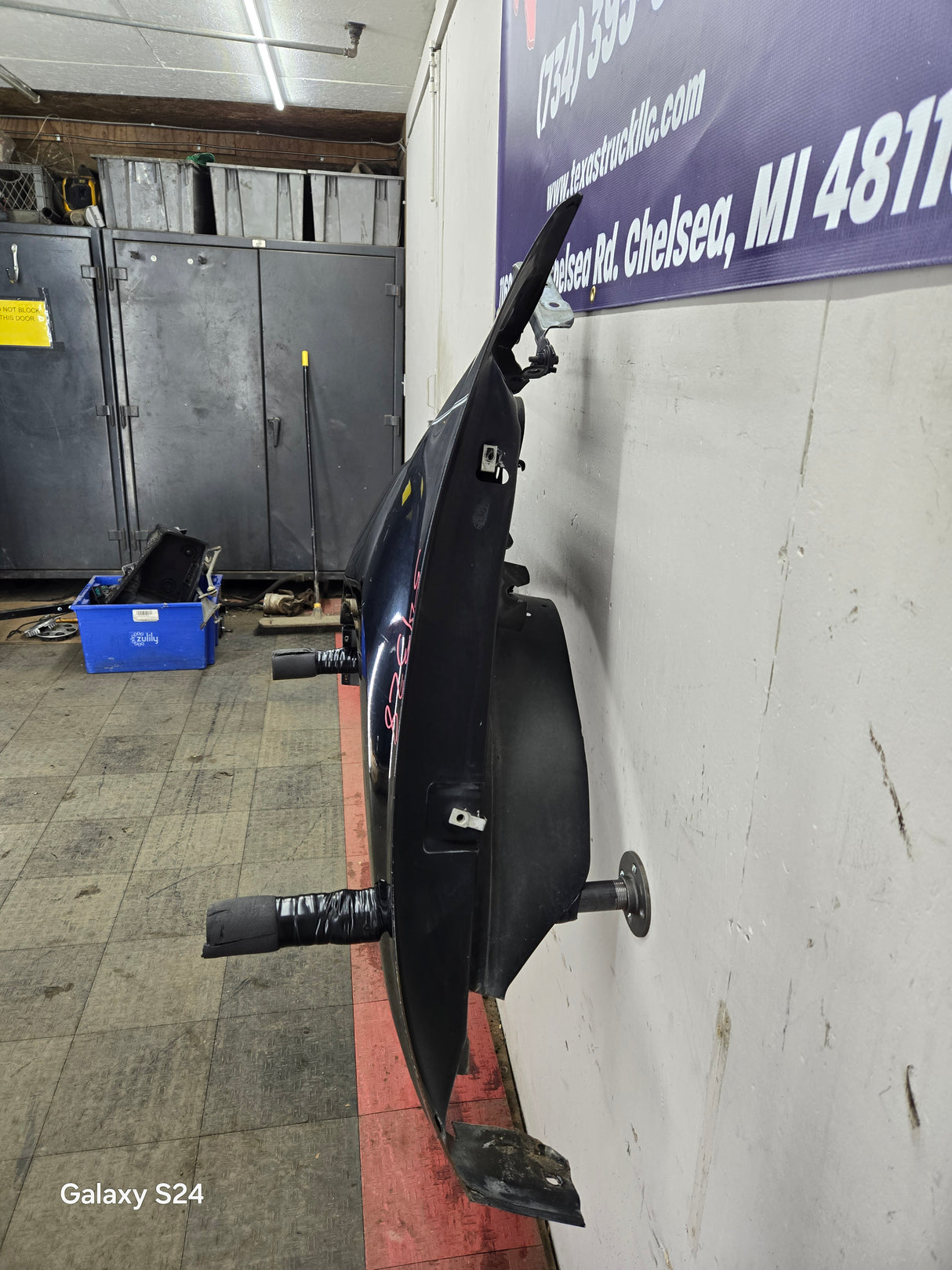 2007-2013 GMC Sierra Driver Side Front LH Fender 1500 2500 3500 HD