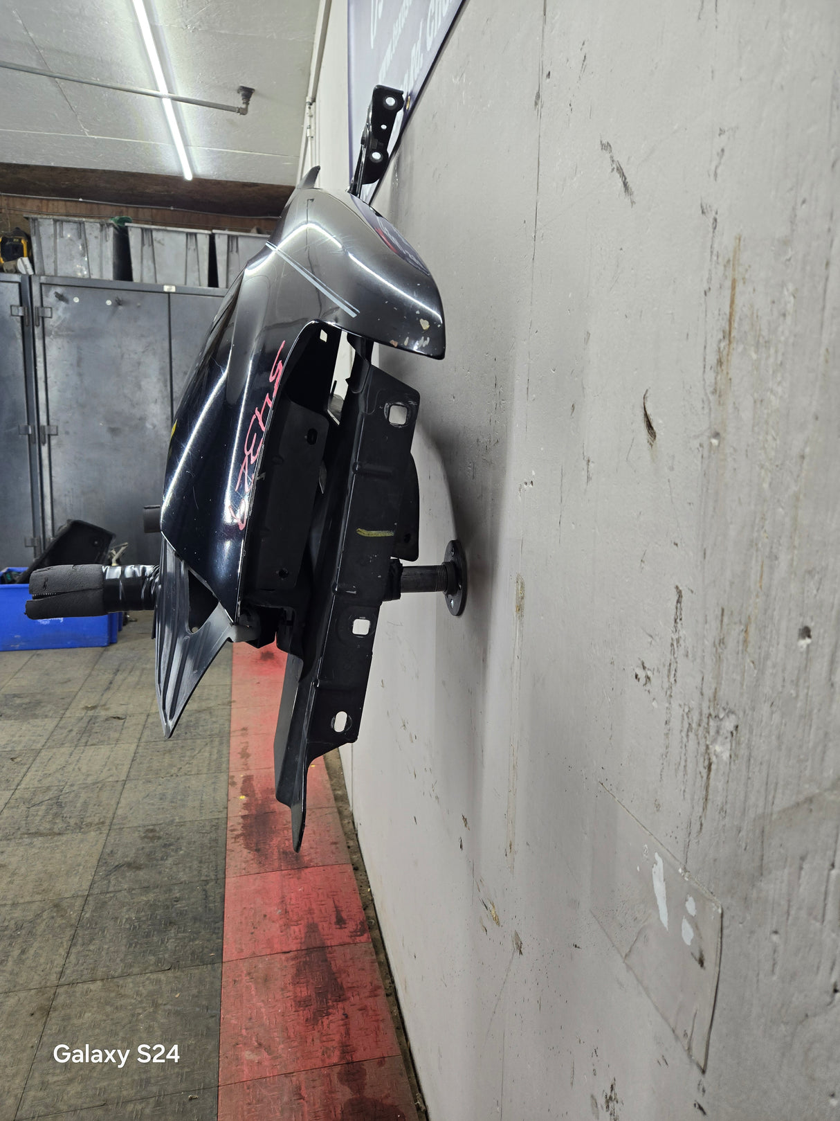 2007-2013 GMC Sierra Passenger Side Front RH Fender 1500 2500 3500 HD