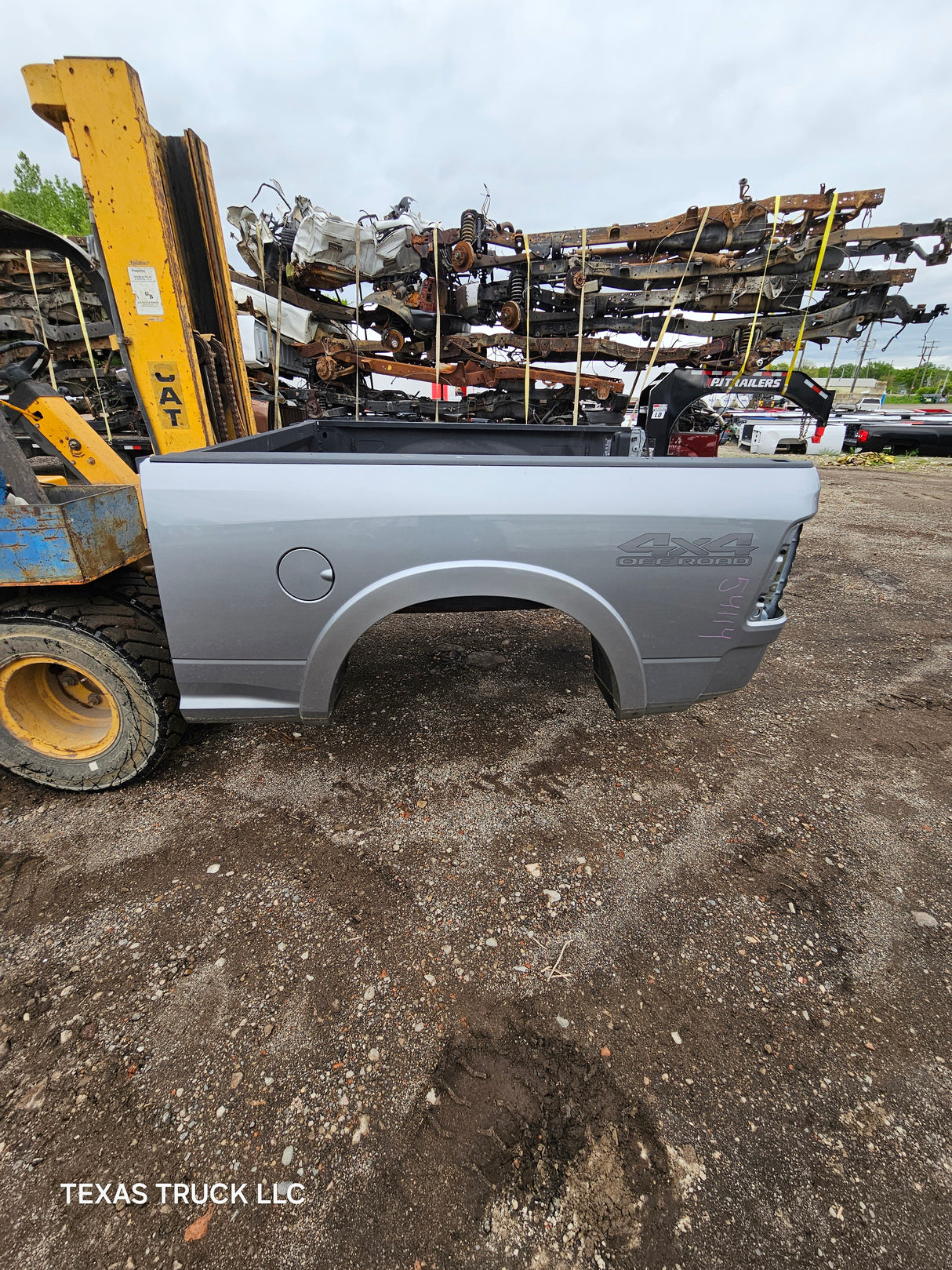 2019-2025 Dodge Ram 2500 3500 5th Gen 6' 4" Short Truck Bed
