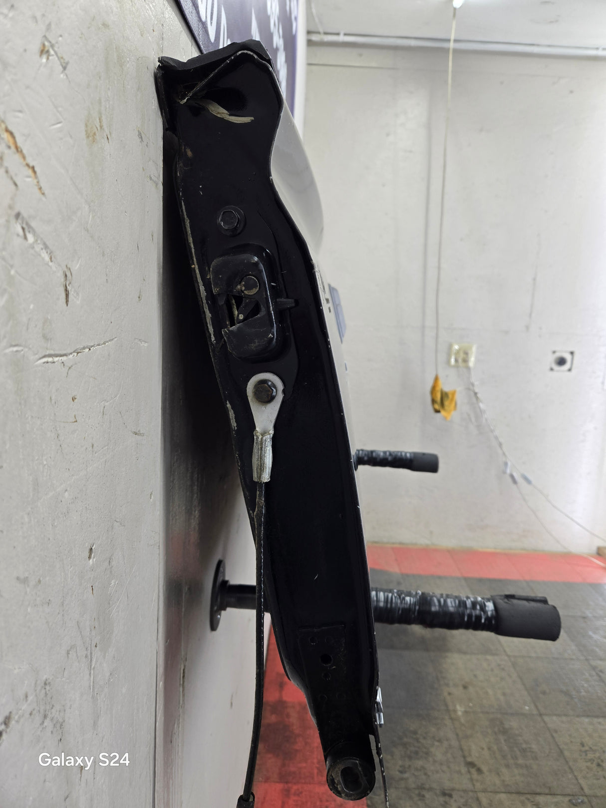 2014-2019 Chevrolet Silverado / GMC Sierra 1500 2500 3500 HD Tailgate