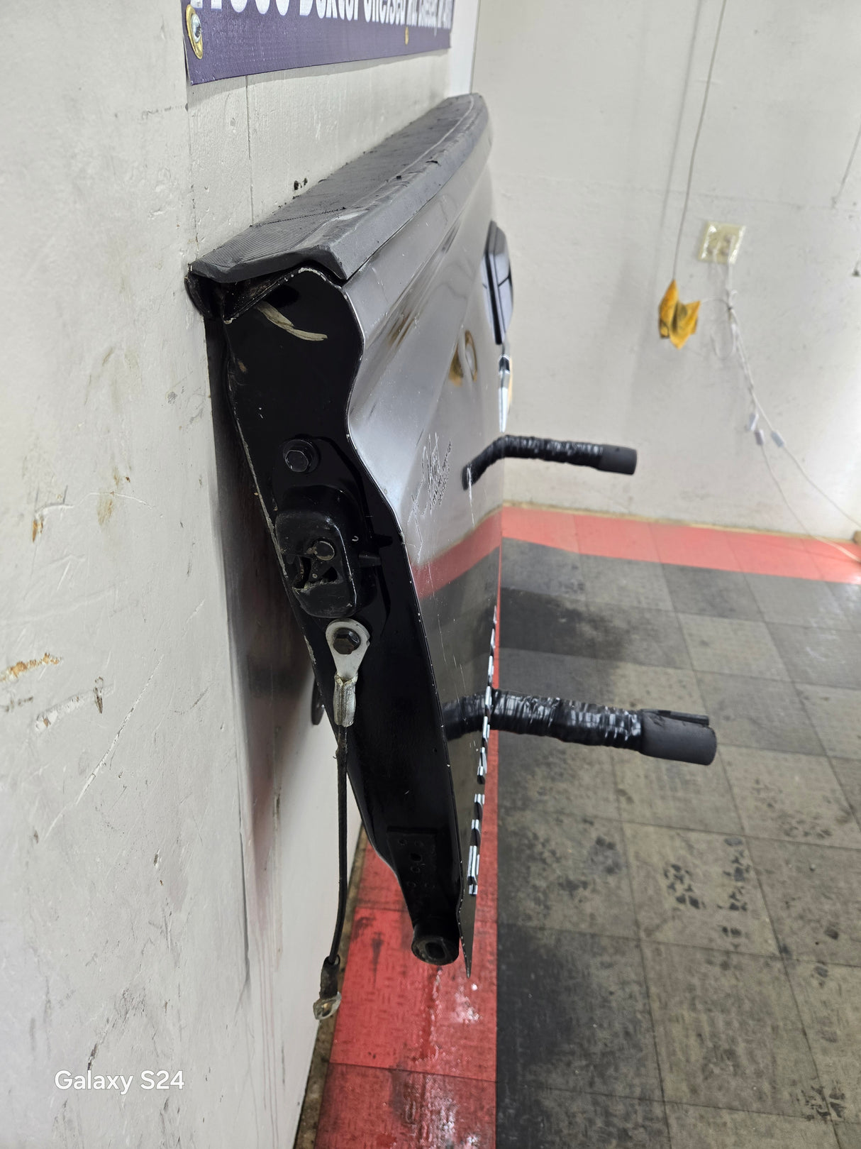 2014-2019 Chevrolet Silverado / GMC Sierra 1500 2500 3500 HD Tailgate