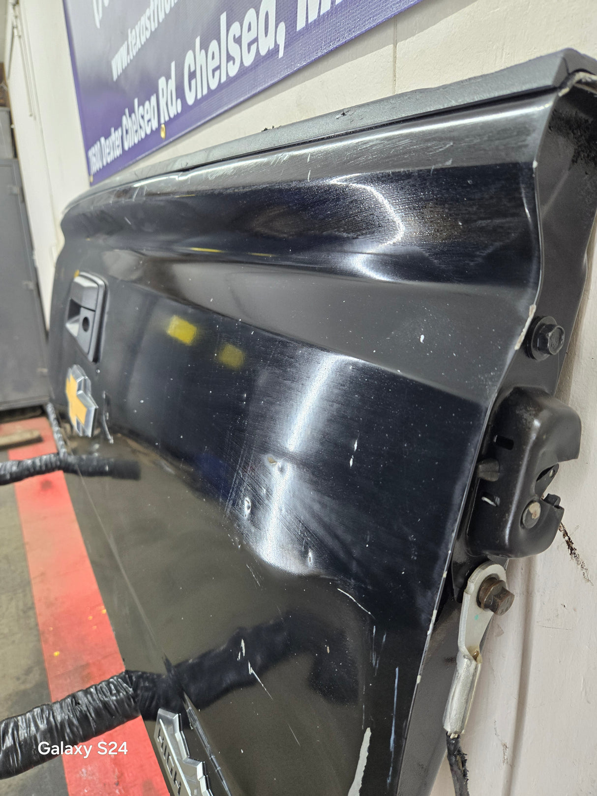 2014-2019 Chevrolet Silverado / GMC Sierra 1500 2500 3500 HD Tailgate