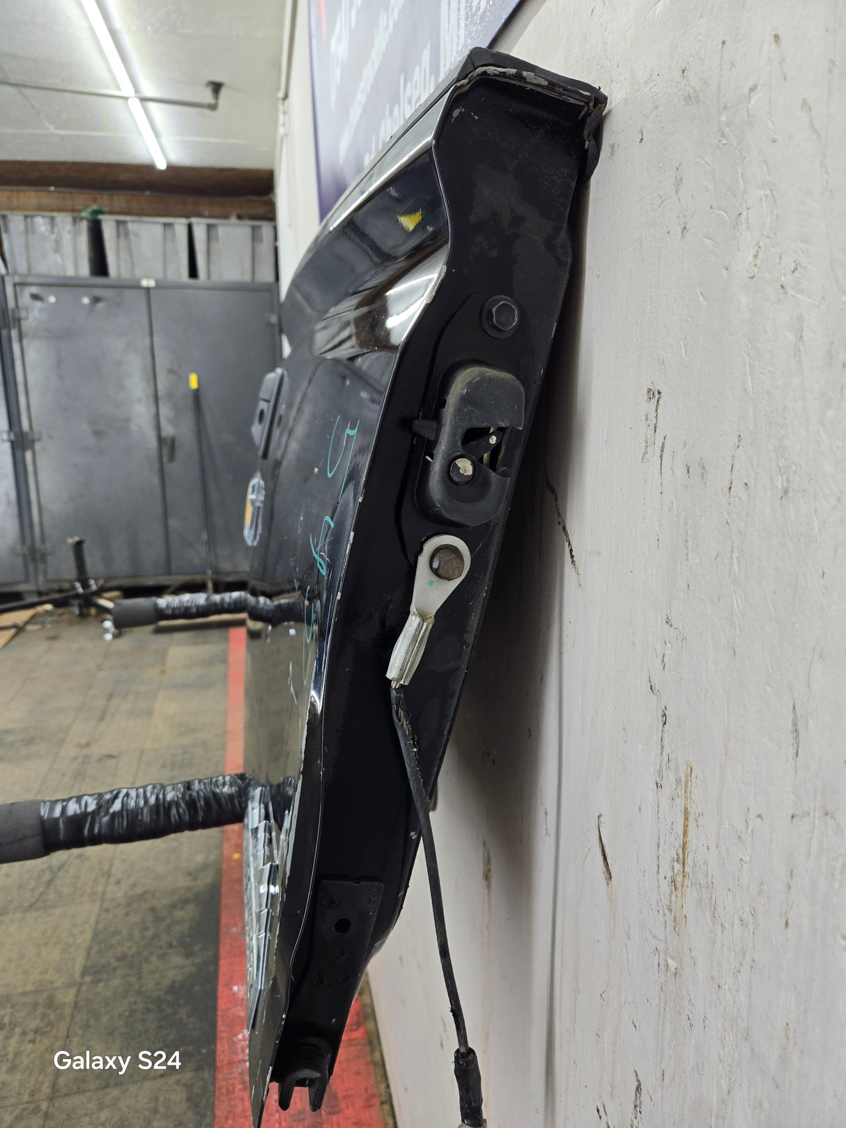 2014-2019 Chevrolet Silverado / GMC Sierra 1500 2500 3500 HD Tailgate