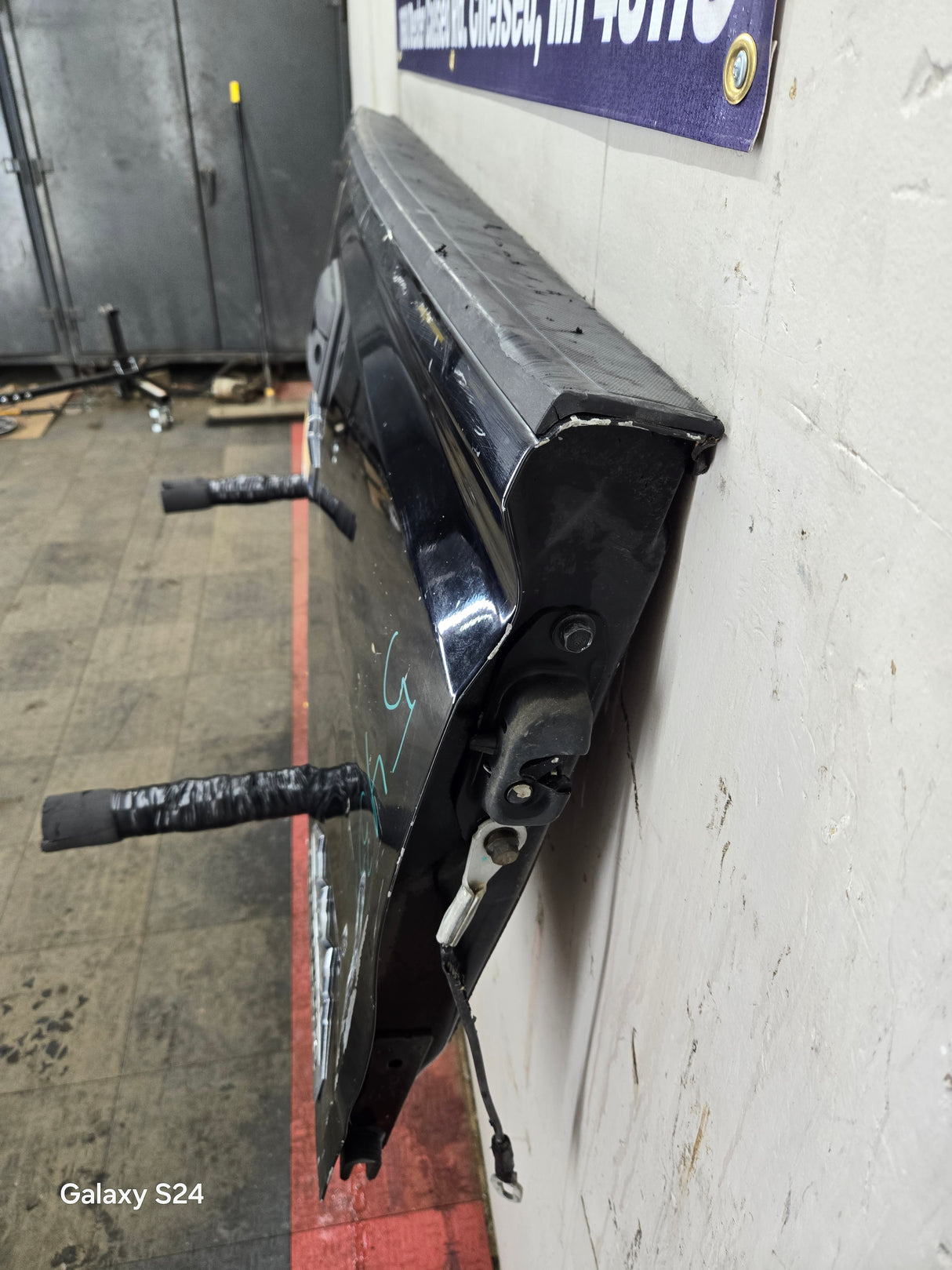 2014-2019 Chevrolet Silverado / GMC Sierra 1500 2500 3500 HD Tailgate