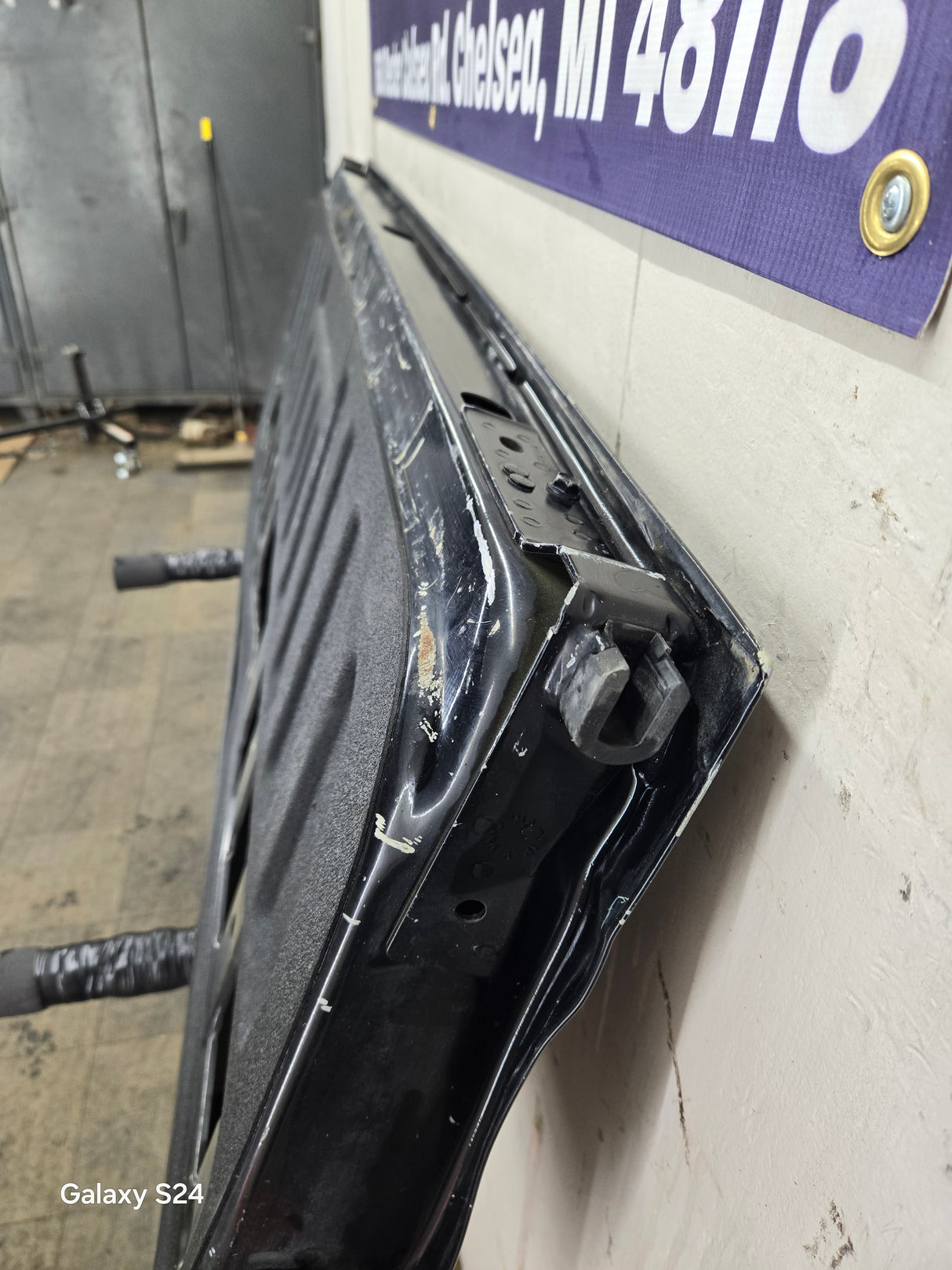 2014-2019 Chevrolet Silverado / GMC Sierra 1500 2500 3500 HD Tailgate