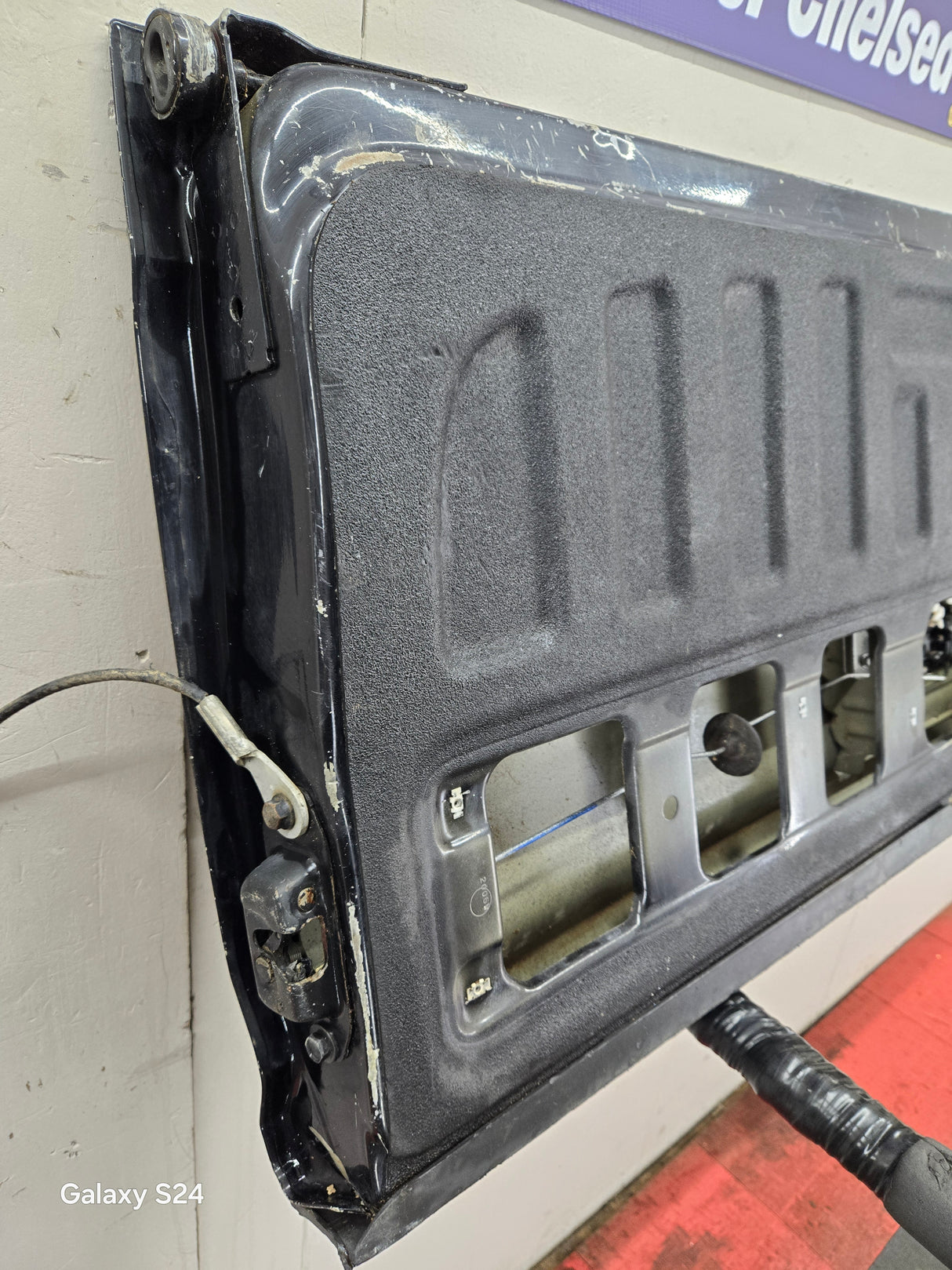 2014-2019 Chevrolet Silverado / GMC Sierra 1500 2500 3500 HD Tailgate