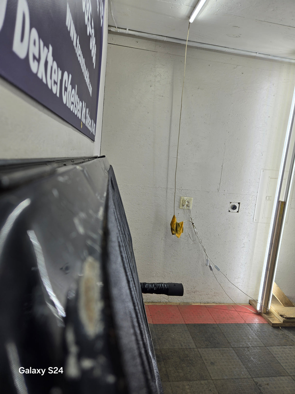 2014-2019 Chevrolet Silverado / GMC Sierra 1500 2500 3500 HD Tailgate