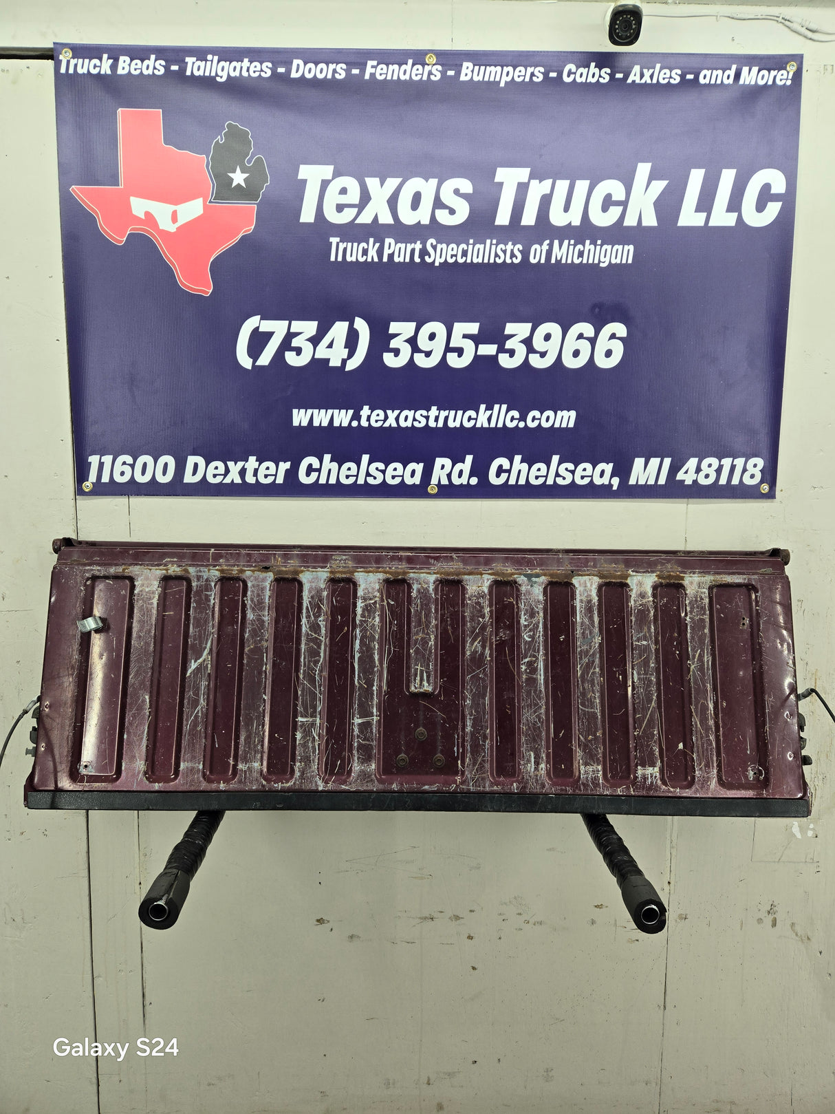 1999-2007 Chevrolet Silverado / GMC Sierra 1500 2500 3500 HD Tailgate