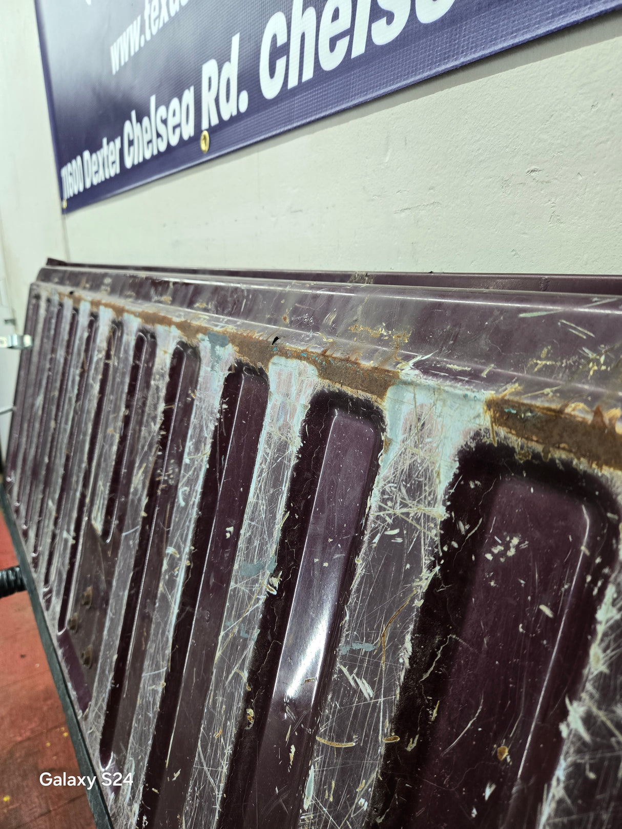 1999-2007 Chevrolet Silverado / GMC Sierra 1500 2500 3500 HD Tailgate