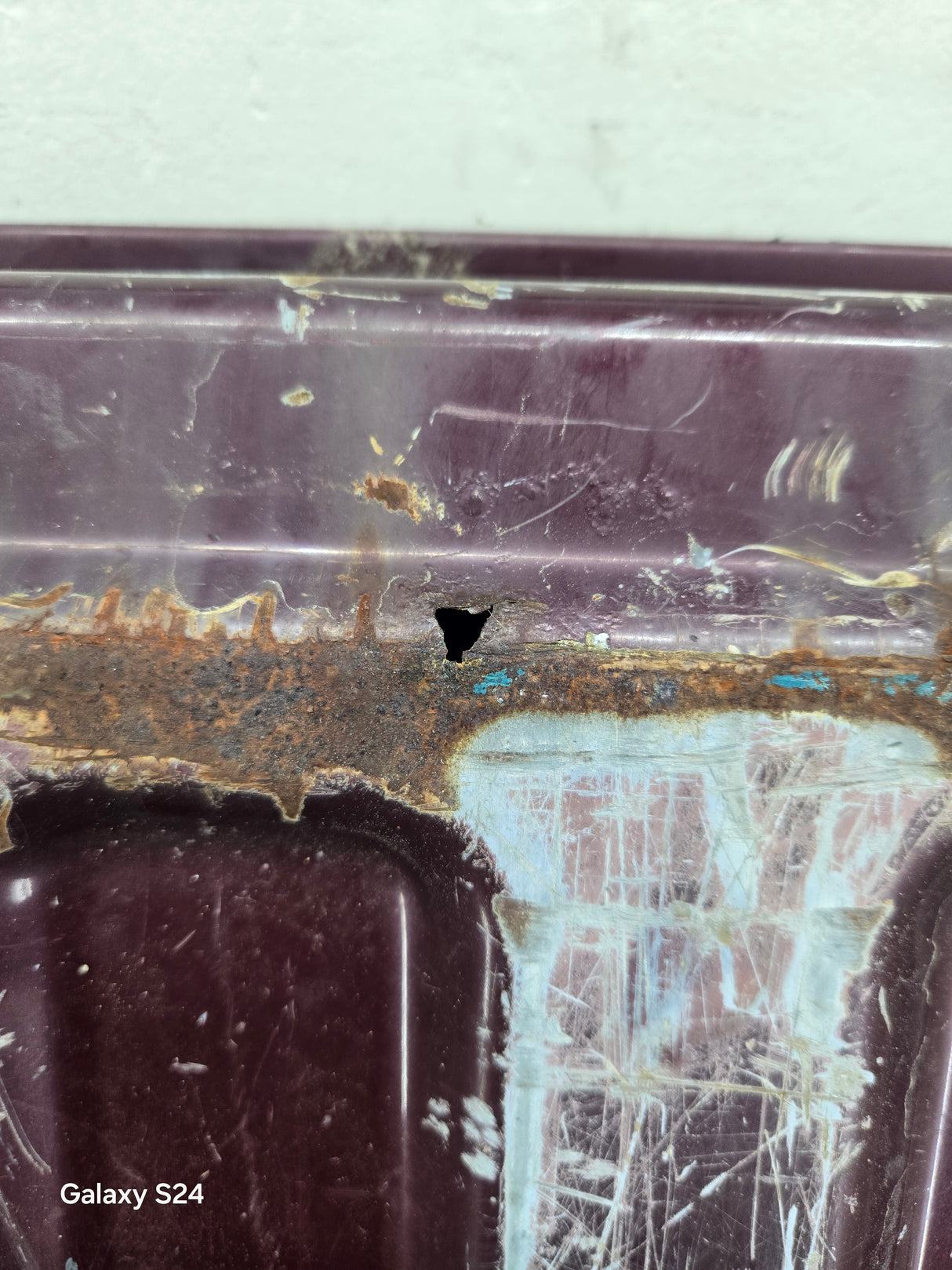 1999-2007 Chevrolet Silverado / GMC Sierra 1500 2500 3500 HD Tailgate