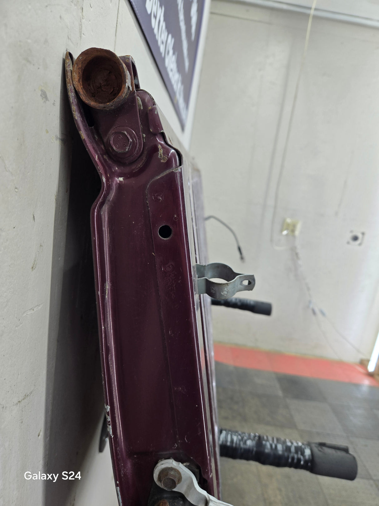 1999-2007 Chevrolet Silverado / GMC Sierra 1500 2500 3500 HD Tailgate