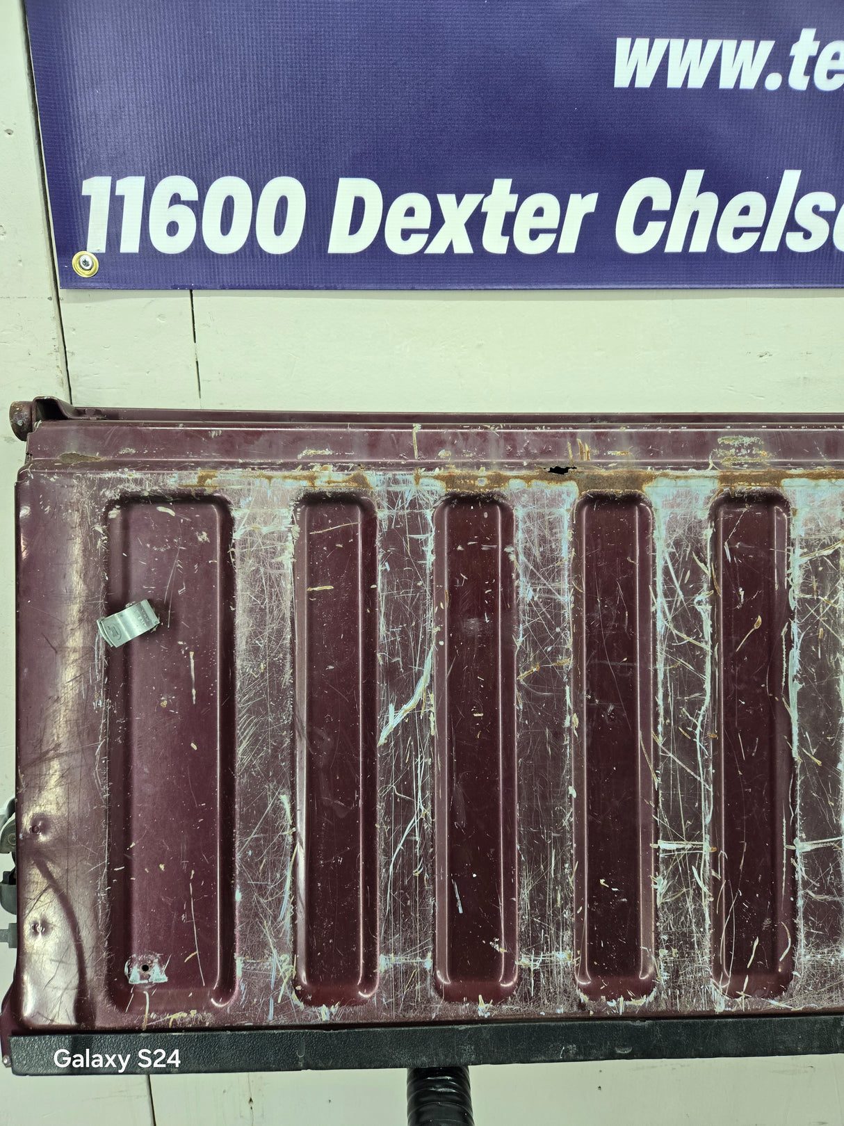 1999-2007 Chevrolet Silverado / GMC Sierra 1500 2500 3500 HD Tailgate