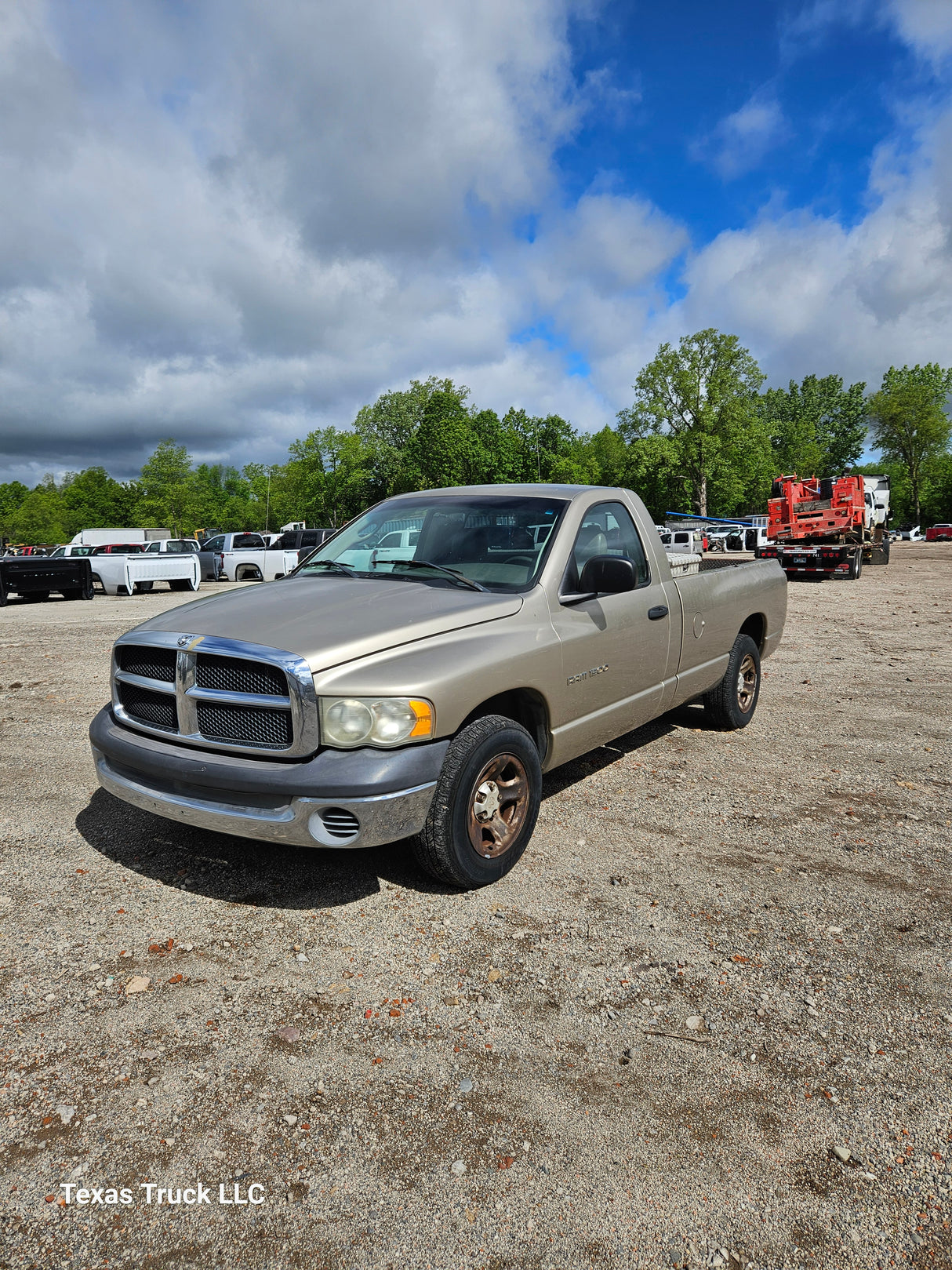 2002 Dodge Ram 1500 Regular Cab 2 door - FULL PART OUT