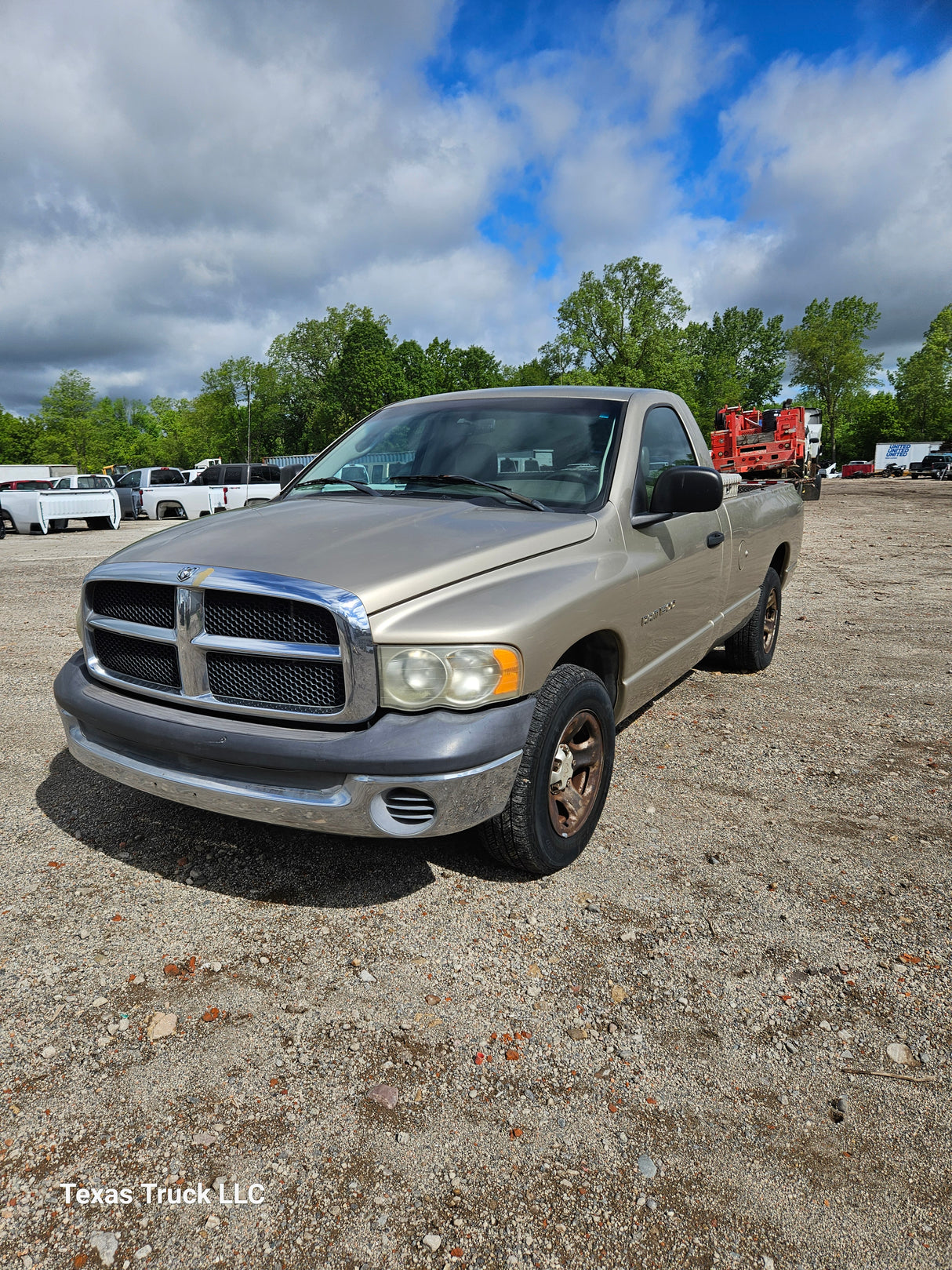 2002 Dodge Ram 1500 Regular Cab 2 door - FULL PART OUT
