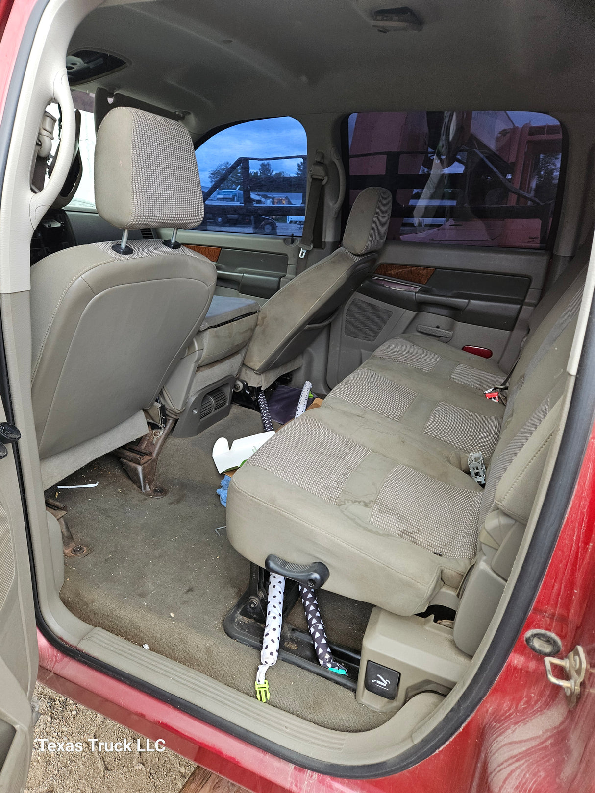 2006 Dodge Ram Mega Cab 2500 - FULL PART OUT