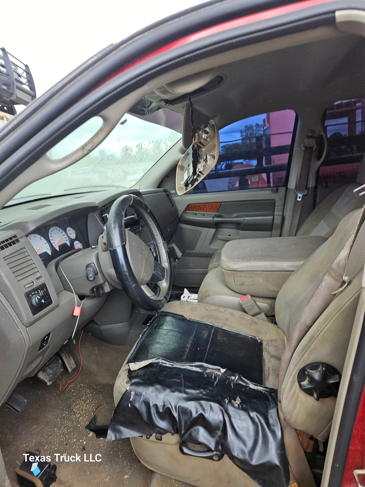 2006 Dodge Ram Mega Cab 2500 - FULL PART OUT