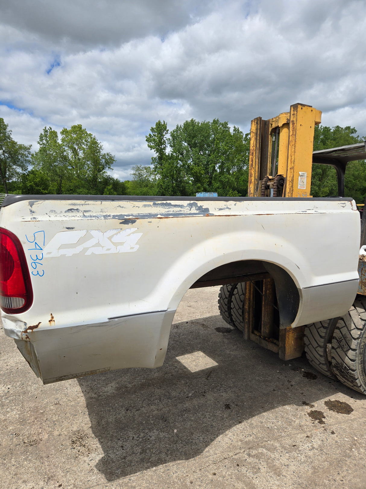 1999-2010 Ford F250 F350 Super Duty 6' 9" Short Truck