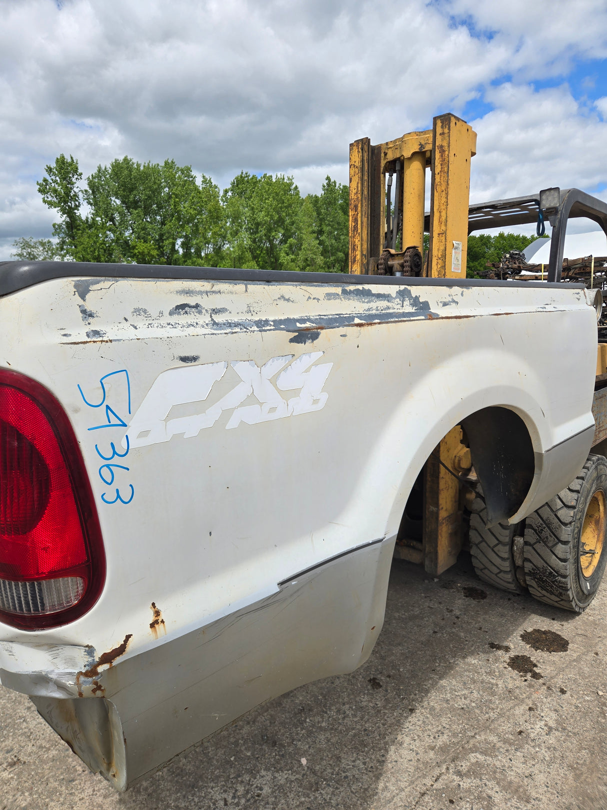 1999-2010 Ford F250 F350 Super Duty 6' 9" Short Truck