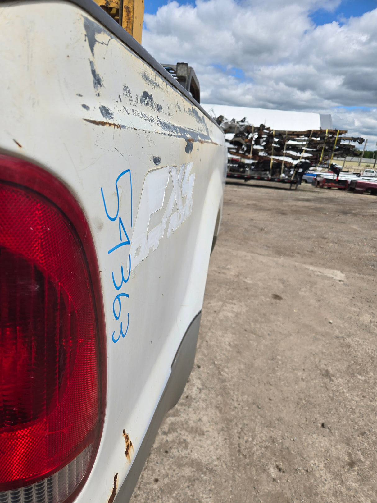 1999-2010 Ford F250 F350 Super Duty 6' 9" Short Truck