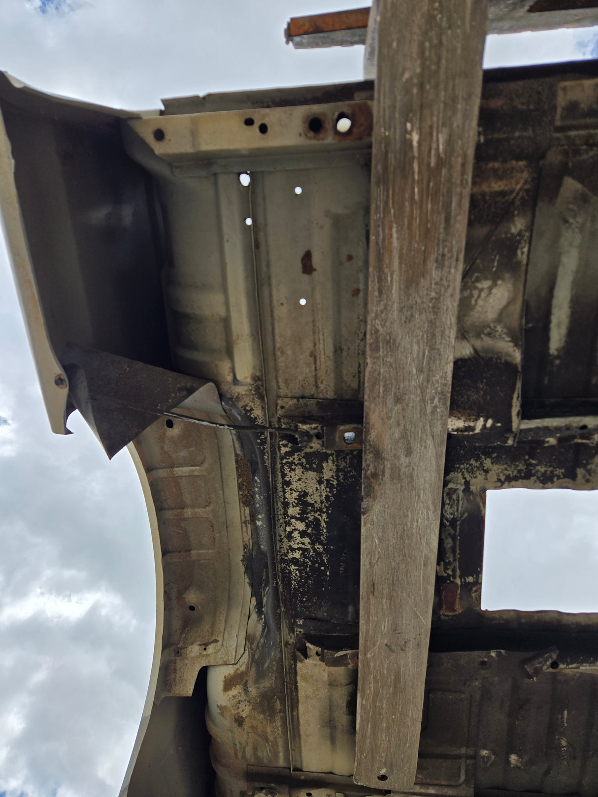 1999-2010 Ford F250 F350 Super Duty 6' 9" Short Truck