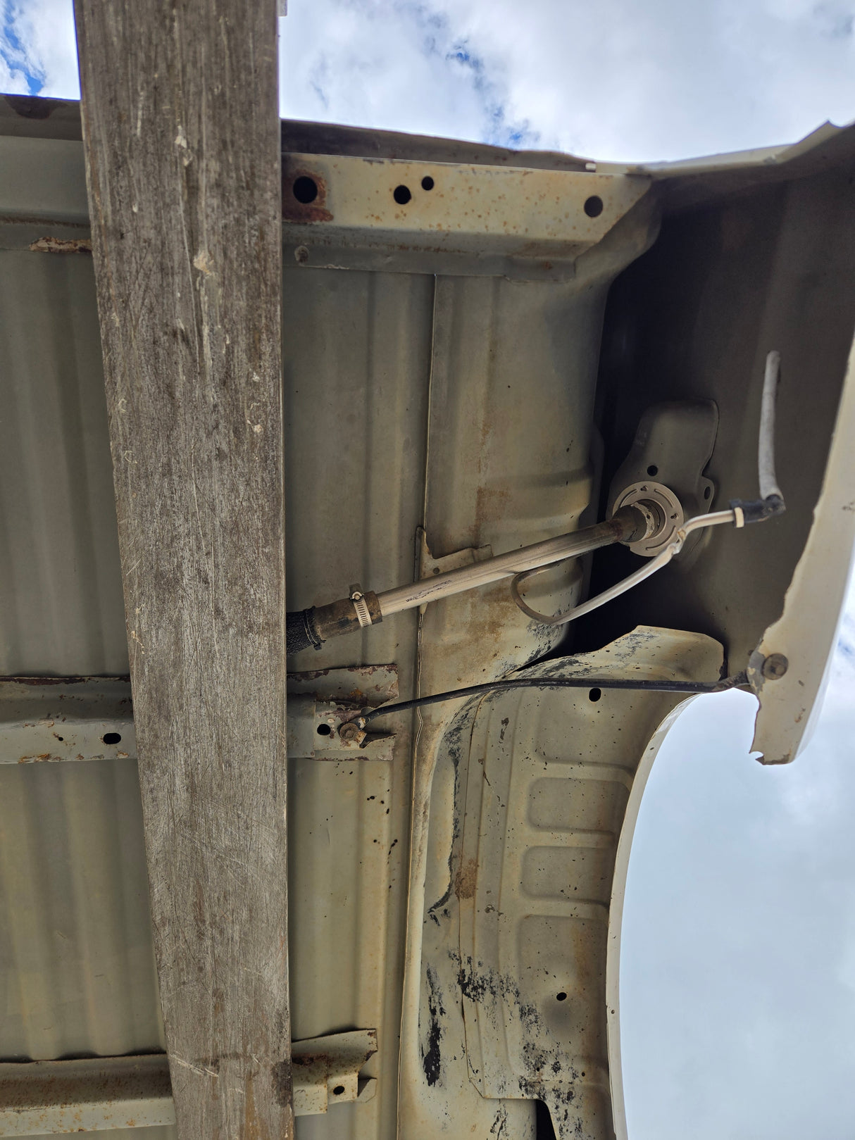 1999-2010 Ford F250 F350 Super Duty 6' 9" Short Truck