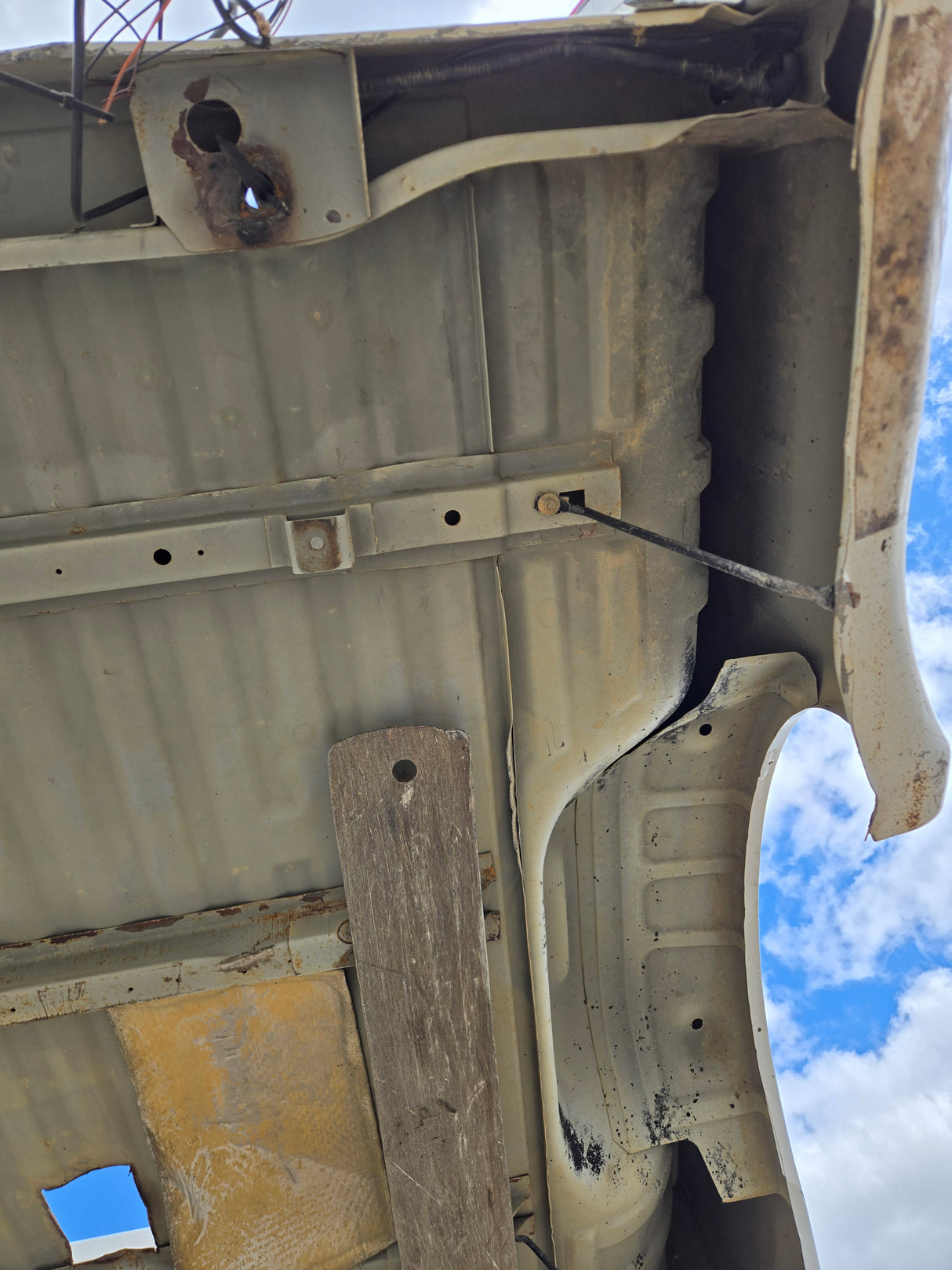 1999-2010 Ford F250 F350 Super Duty 6' 9" Short Truck