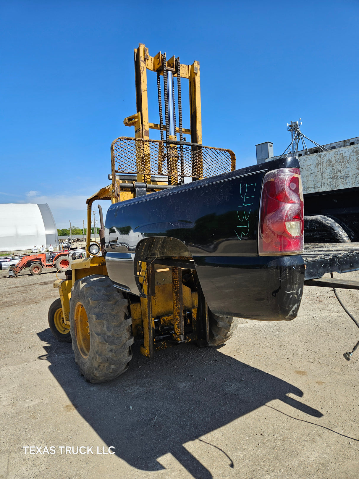 1999-2007 Chevrolet Silverado / GMC Sierra 6' 6" Short Truck Bed