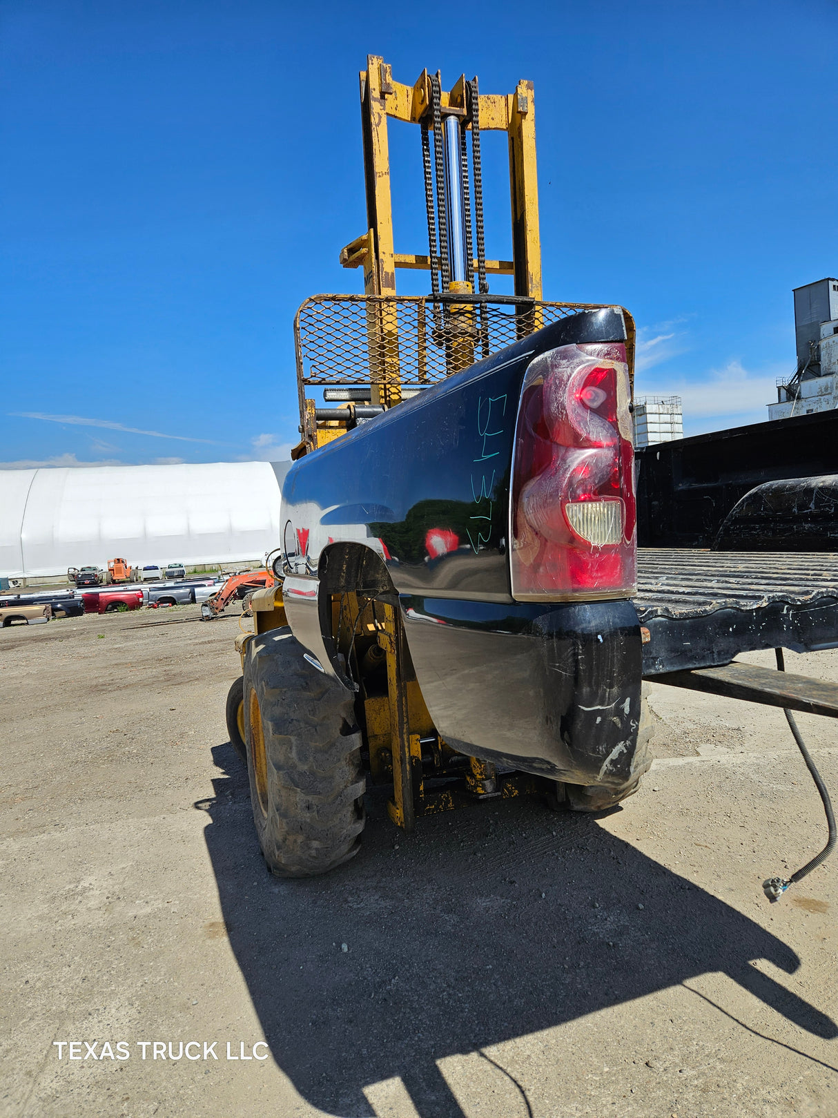 1999-2007 Chevrolet Silverado / GMC Sierra 6' 6" Short Truck Bed