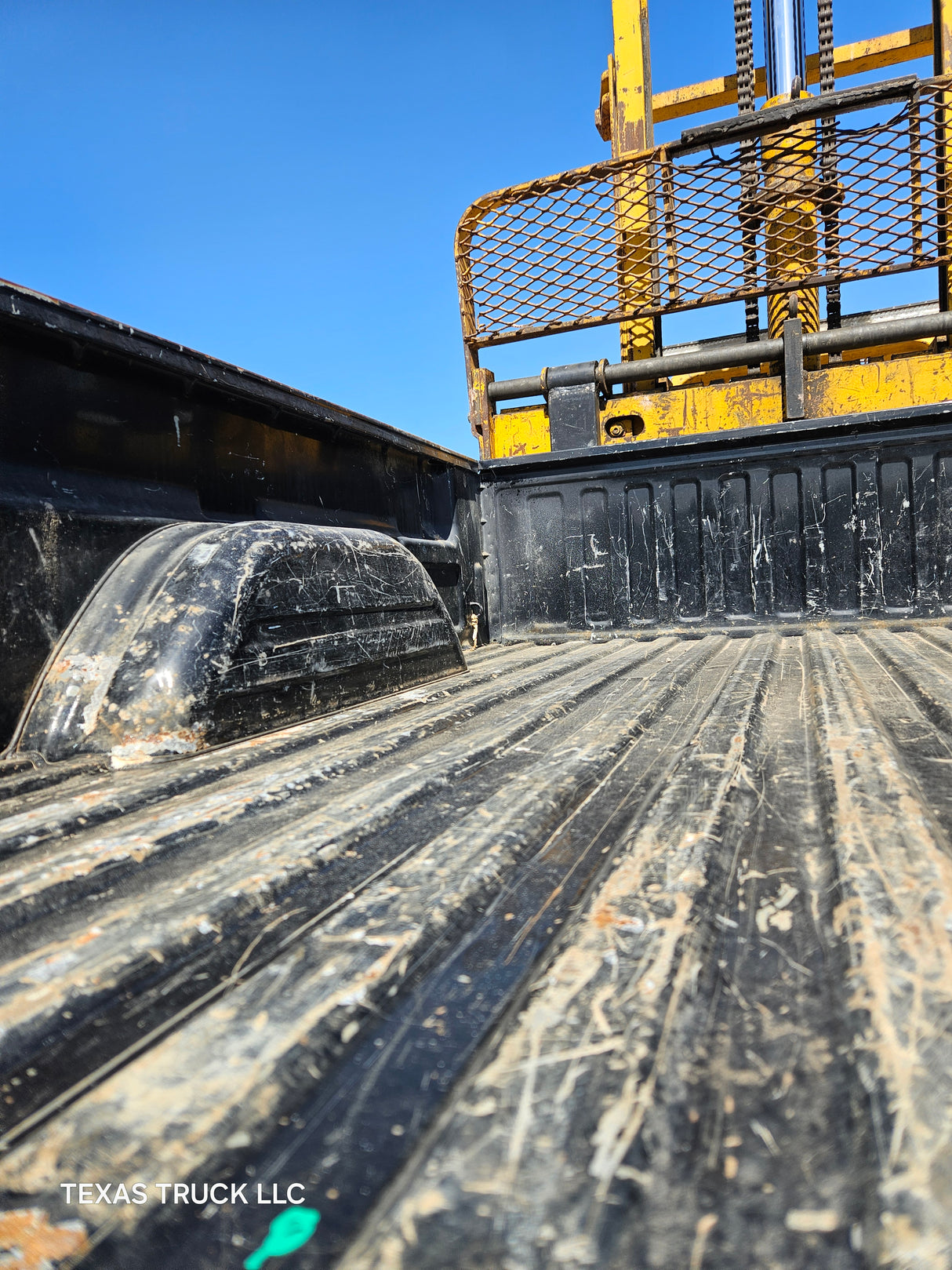 1999-2007 Chevrolet Silverado / GMC Sierra 6' 6" Short Truck Bed