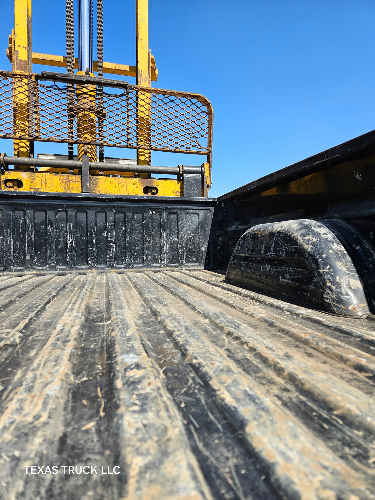 1999-2007 Chevrolet Silverado / GMC Sierra 6' 6" Short Truck Bed